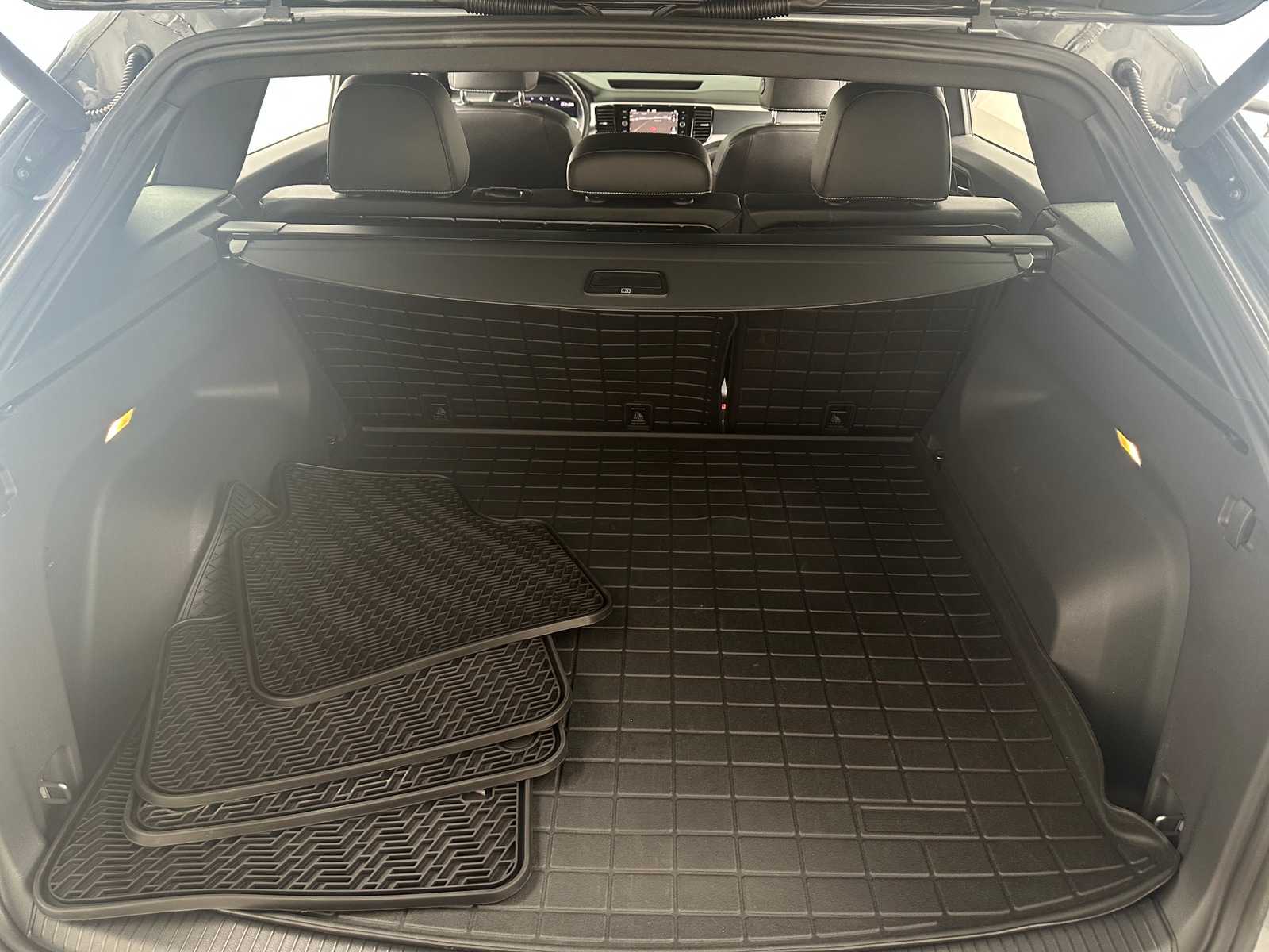 Thumbnail: 2020 Volkswagen Atlas - 6