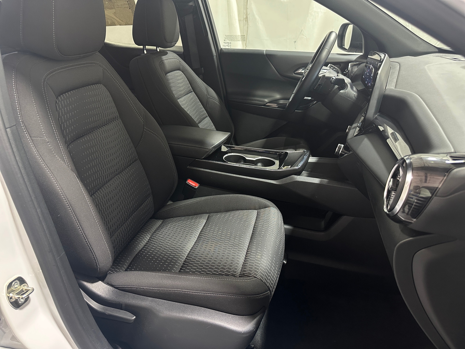 Thumbnail: 2025 Chevrolet Equinox - 2