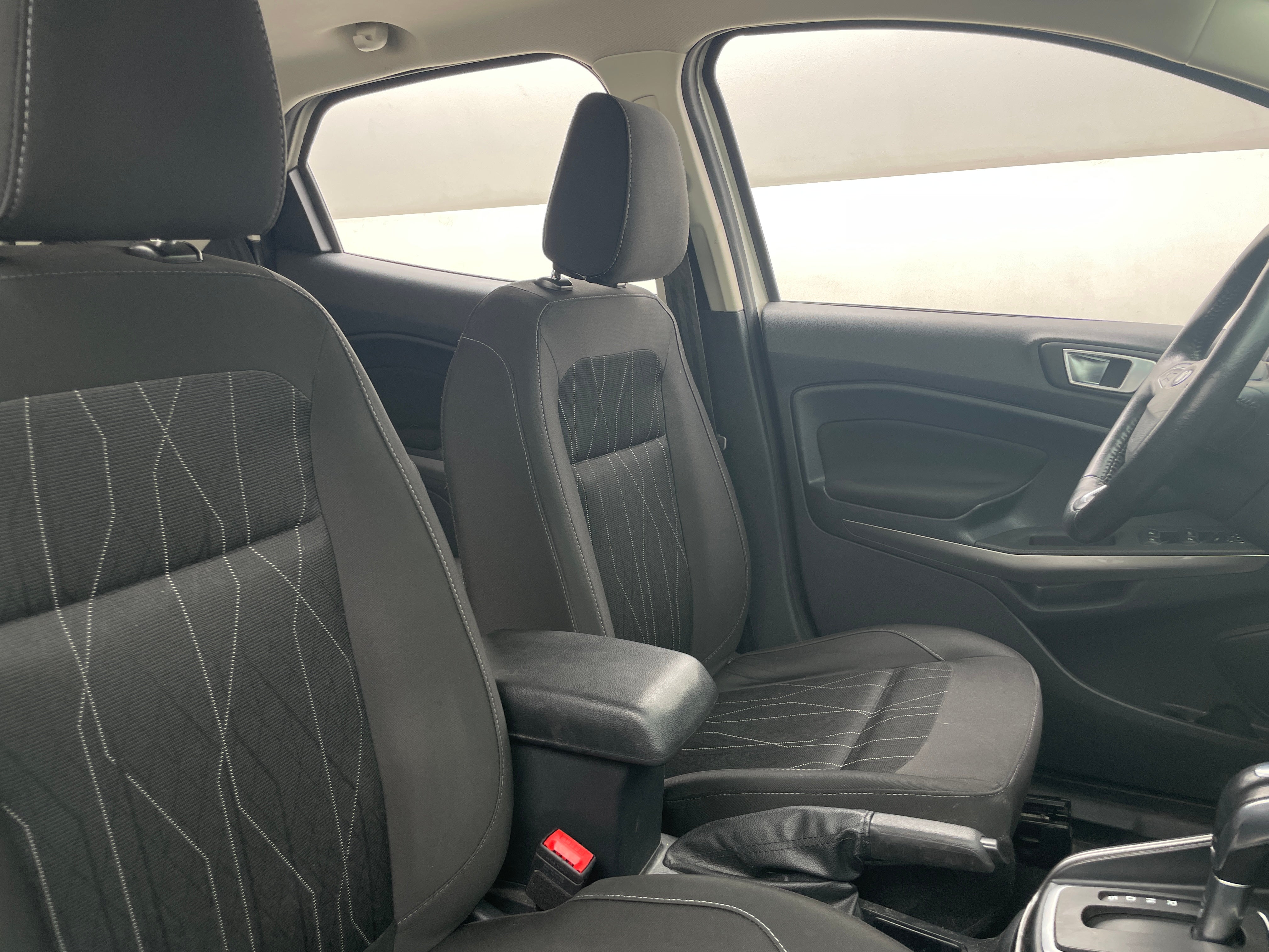 Used 2018 Ford Ecosport SE with VIN MAJ3P1TE4JC184984 for sale in Pewaukee, WI