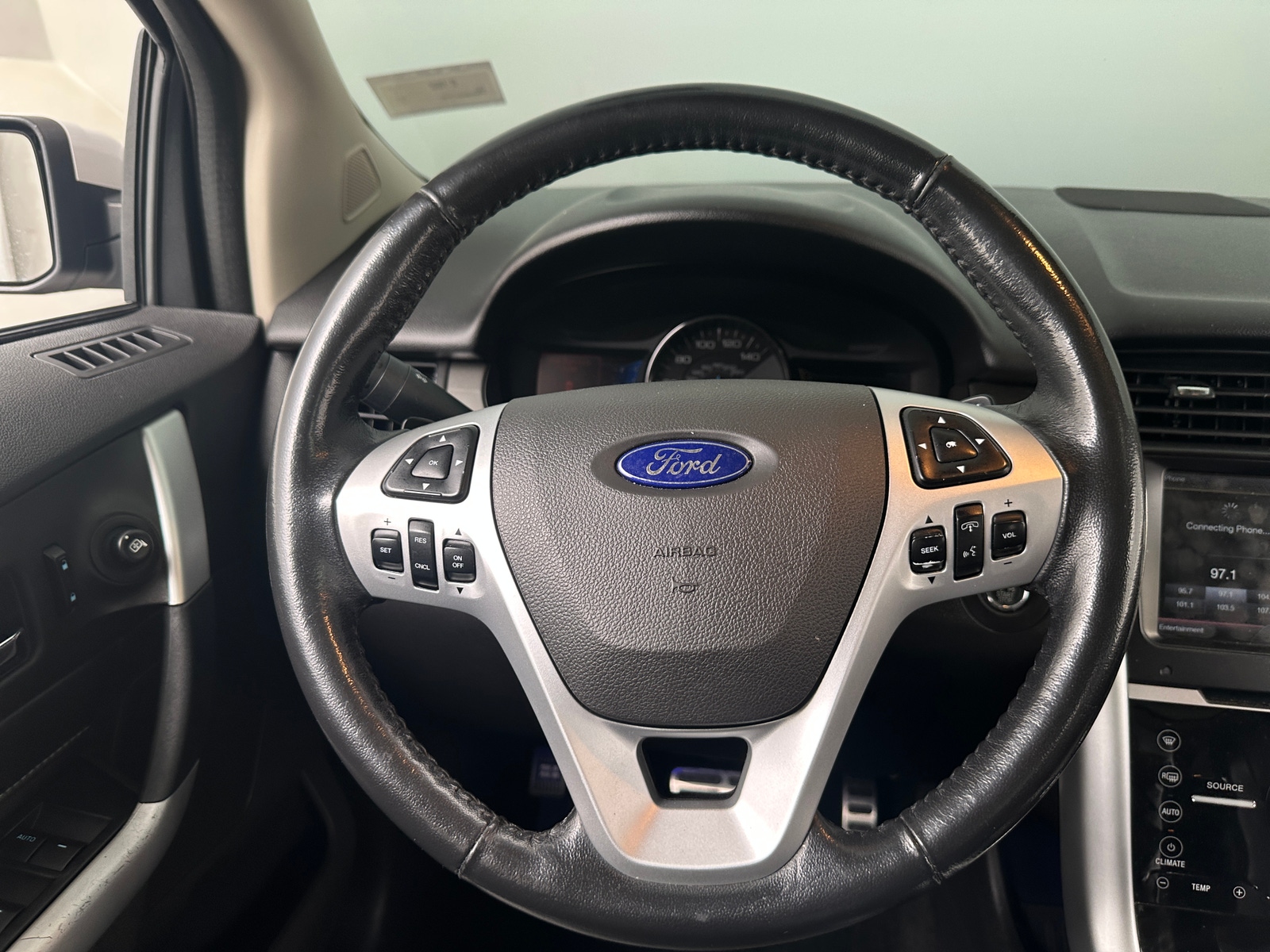 Thumbnail: 2013 Ford Edge - 4