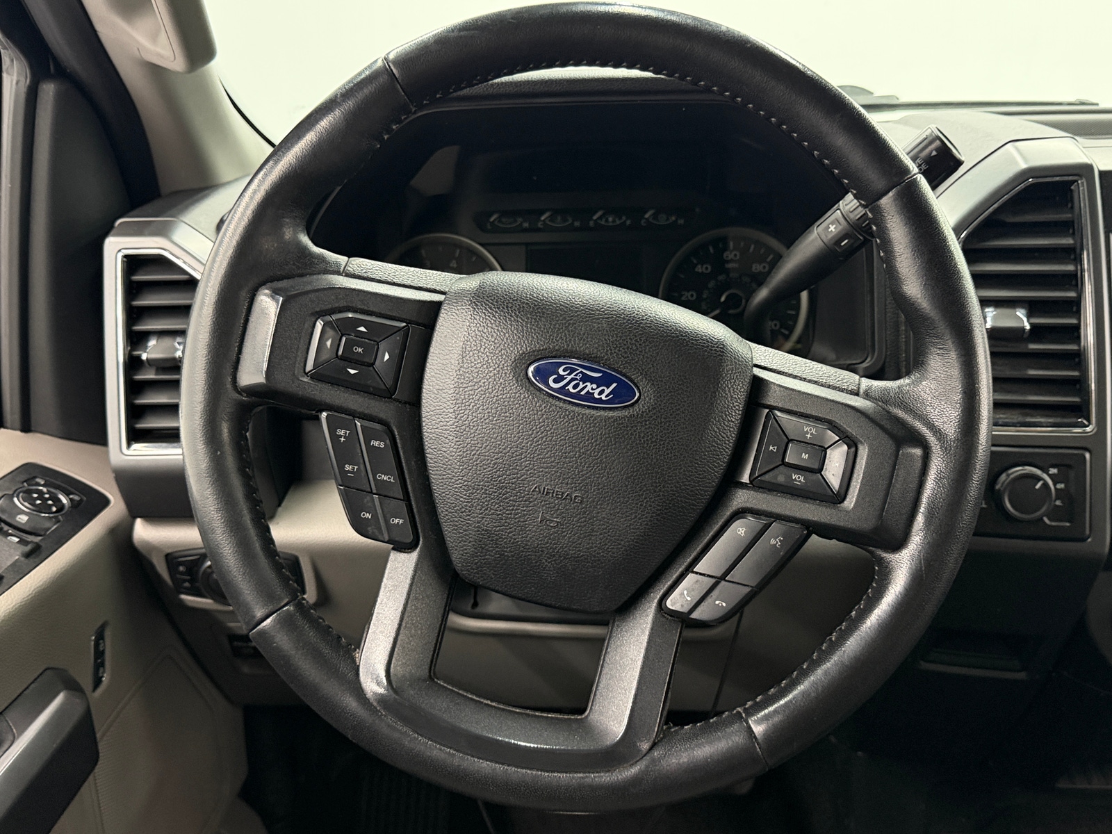Thumbnail: 2020 Ford Econoline - 5
