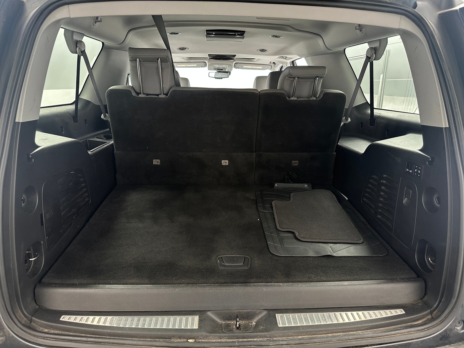 Thumbnail: 2020 Chevrolet Suburban - 6