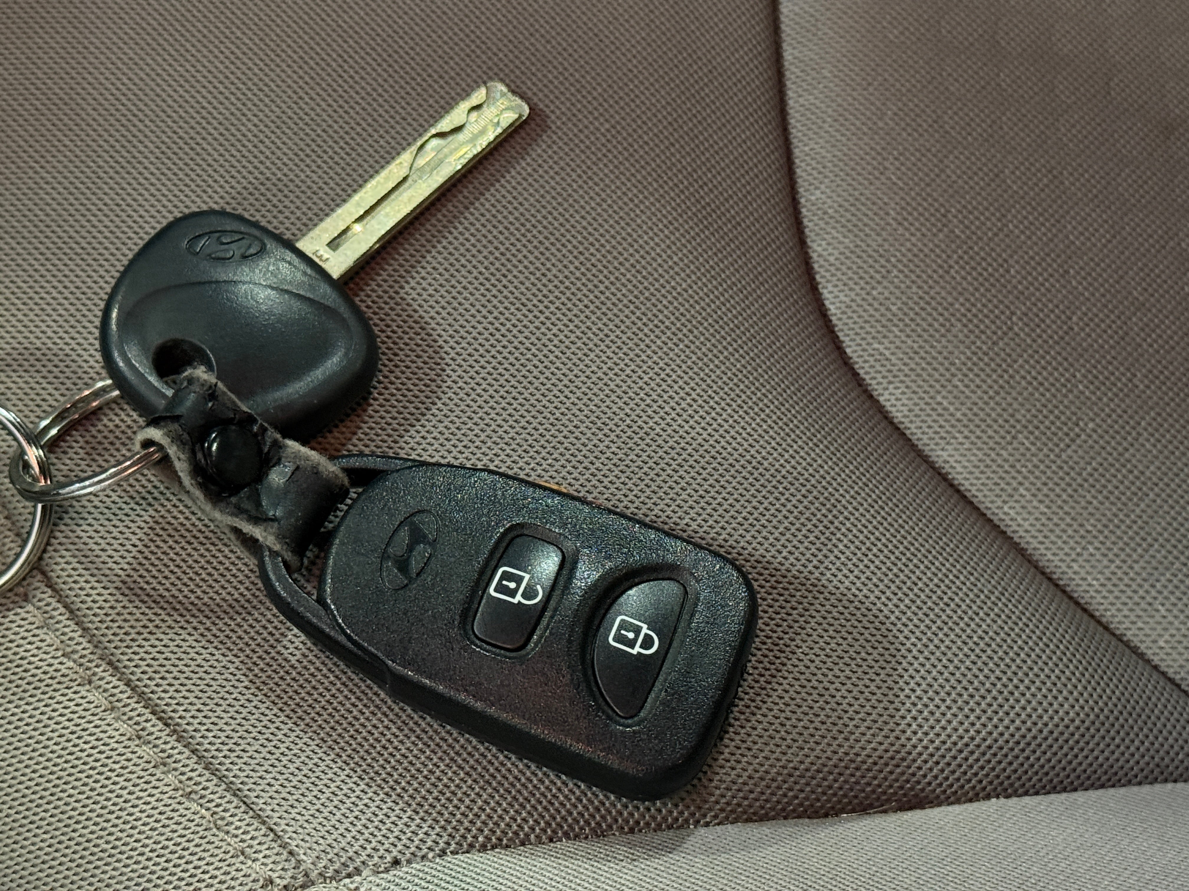 Used 2014 Hyundai Tucson GLS with VIN KM8JT3AF6EU817565 for sale in Pewaukee, WI