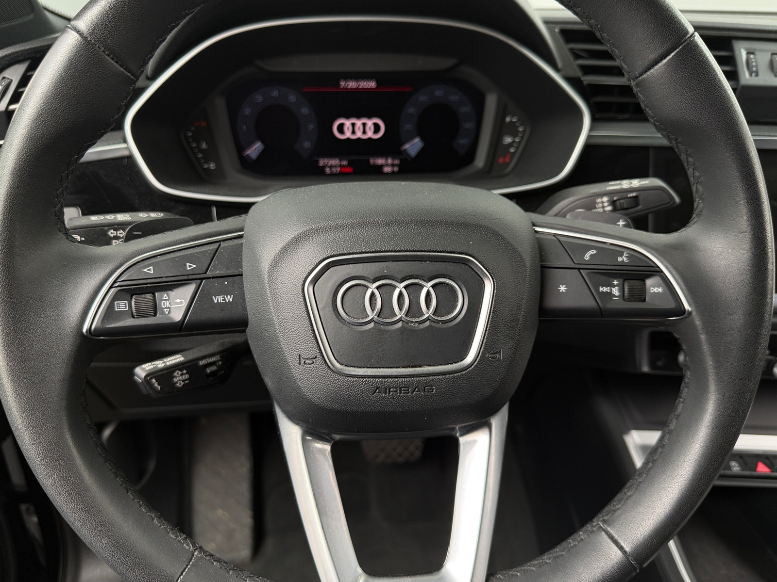Thumbnail: 2025 Audi Q3 - 4