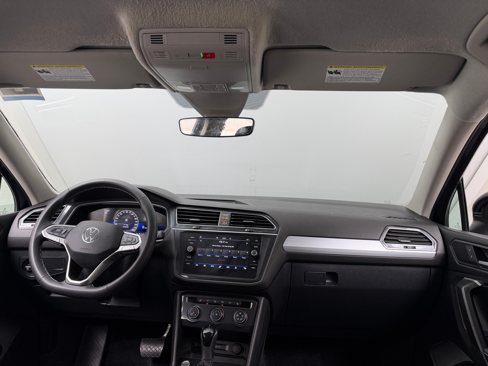 Thumbnail: 2024 Volkswagen Tiguan - 3