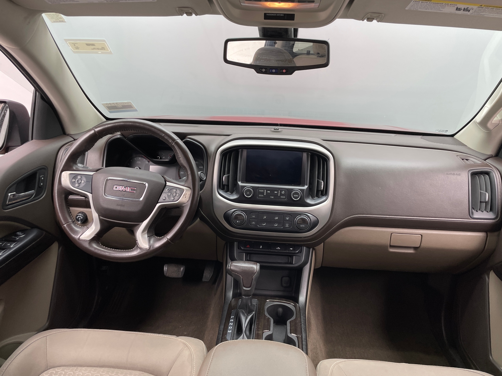 Thumbnail: 2015 GMC Canyon - 3