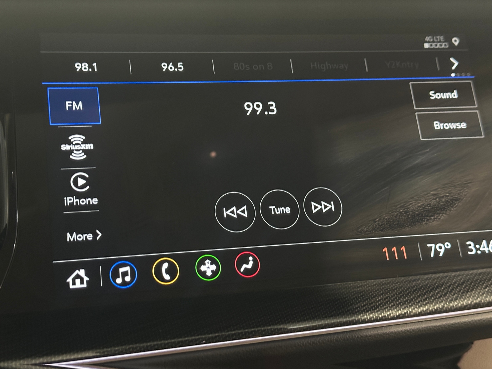 Thumbnail: 2023 Buick Envision - 3