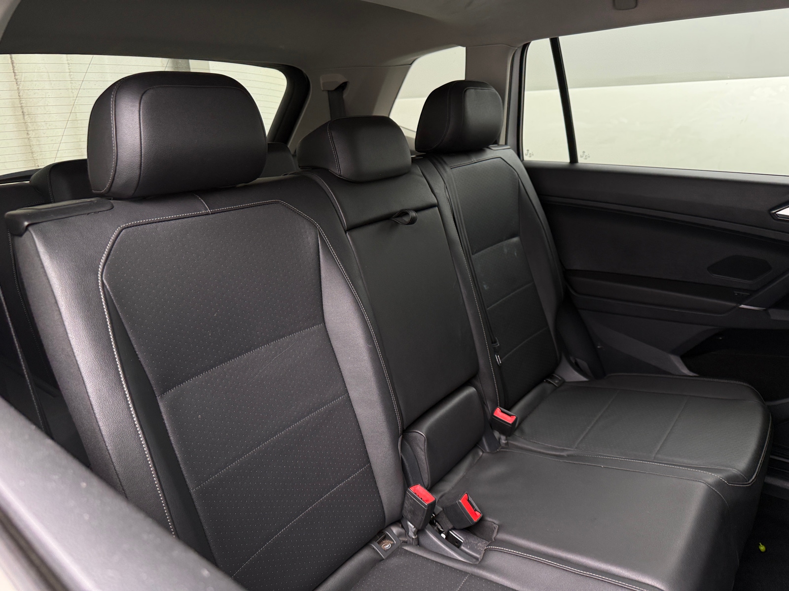 Thumbnail: 2018 Volkswagen Tiguan - 5