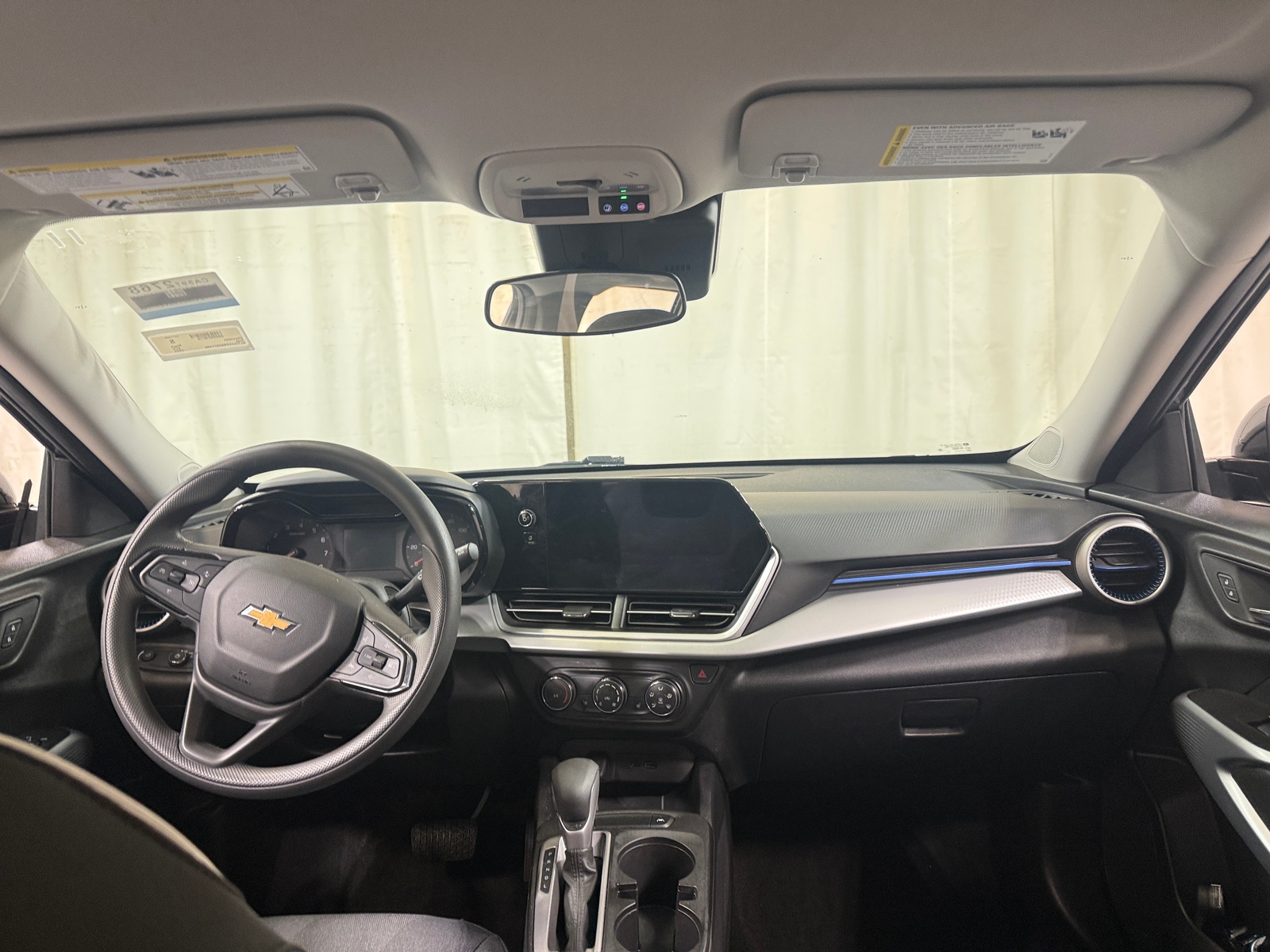 Thumbnail: 2025 Chevrolet Trax - 3
