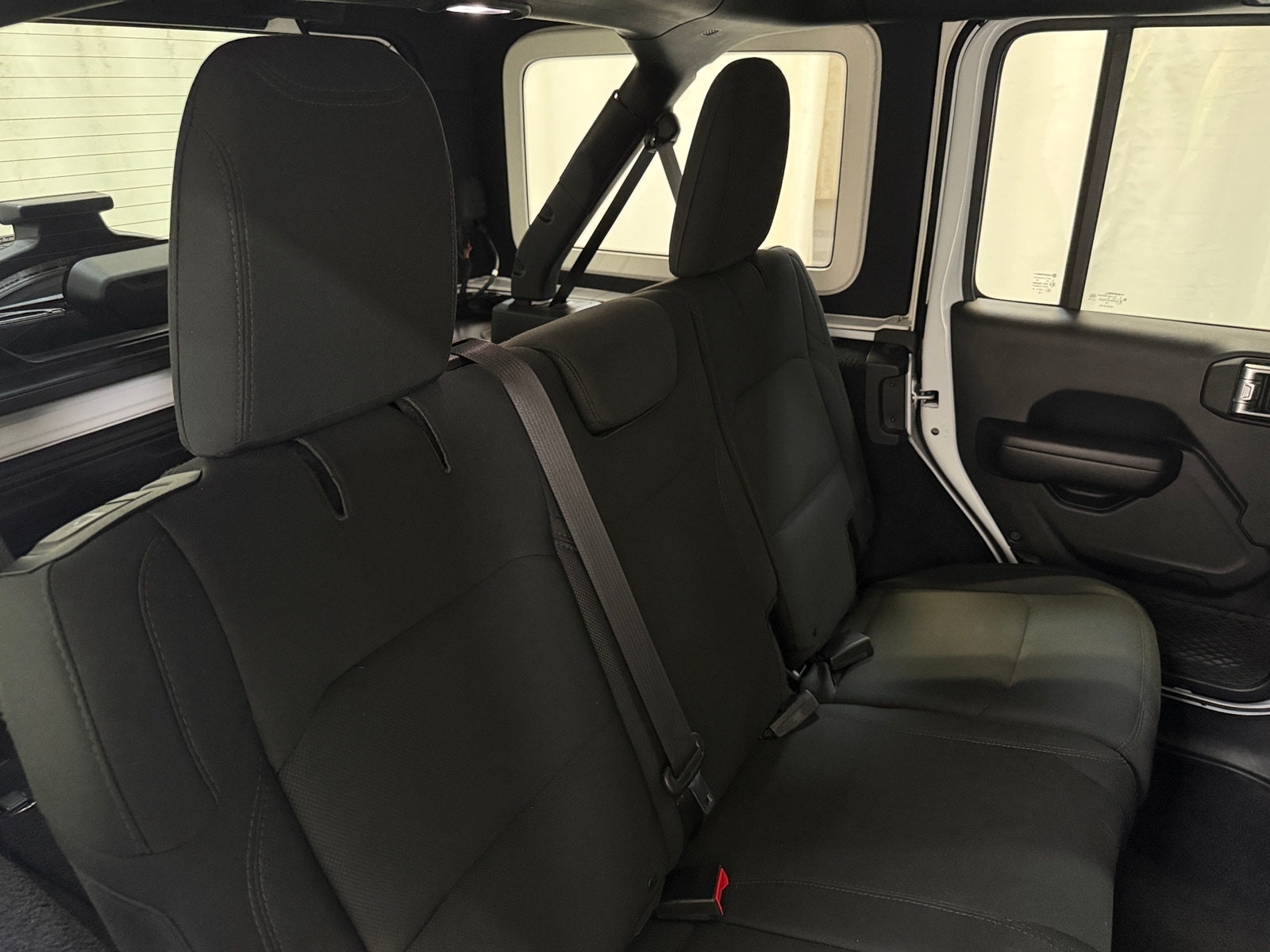 Thumbnail: 2018 Jeep Wrangler - 6