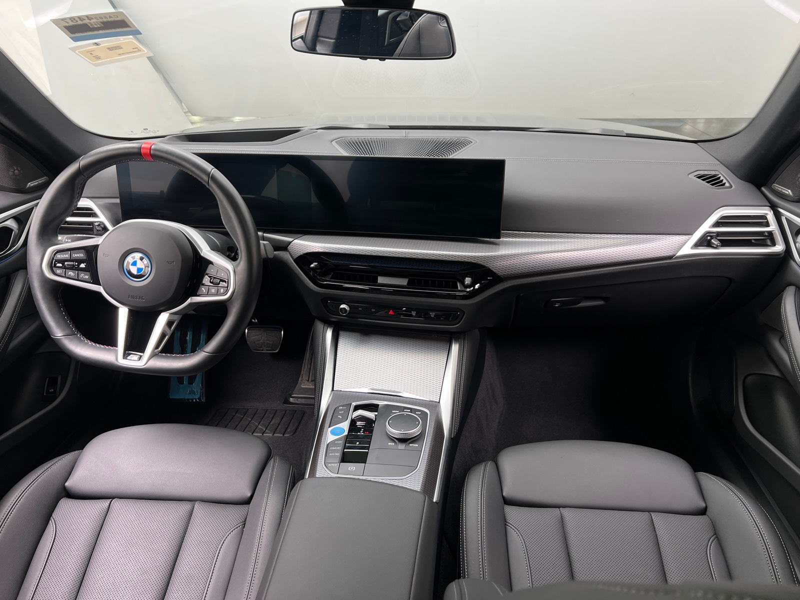 Thumbnail: 2025 BMW i4 - 2