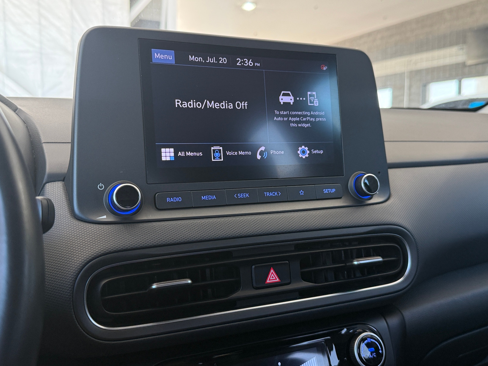 Thumbnail: 2022 Hyundai Kona - 4