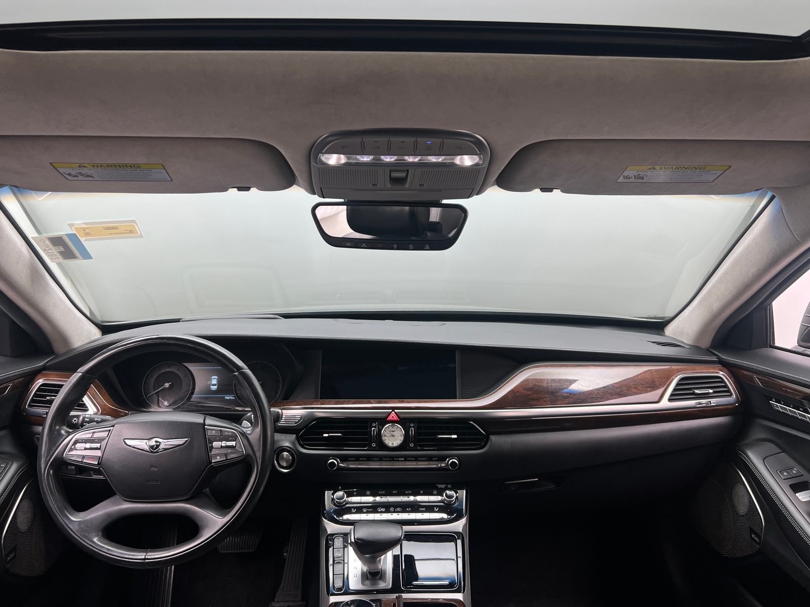 Thumbnail: 2018 Genesis G90 - 2
