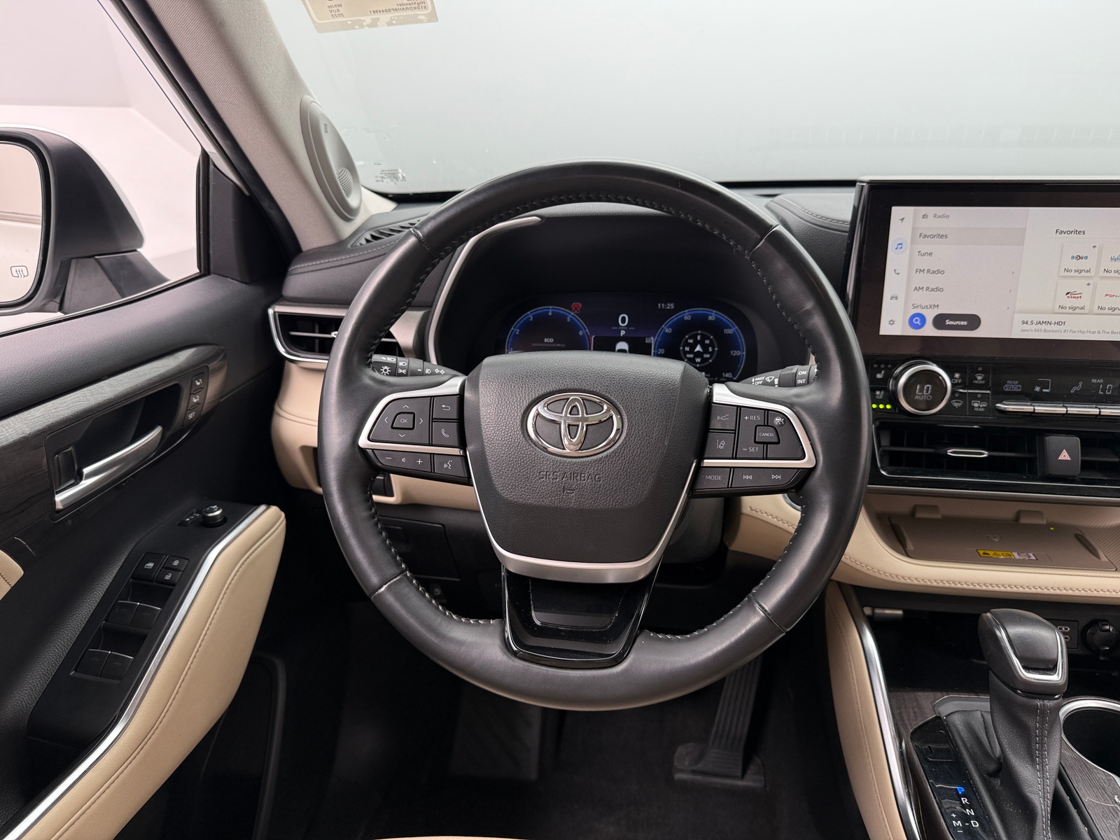 Thumbnail: 2023 Toyota Highlander - 4