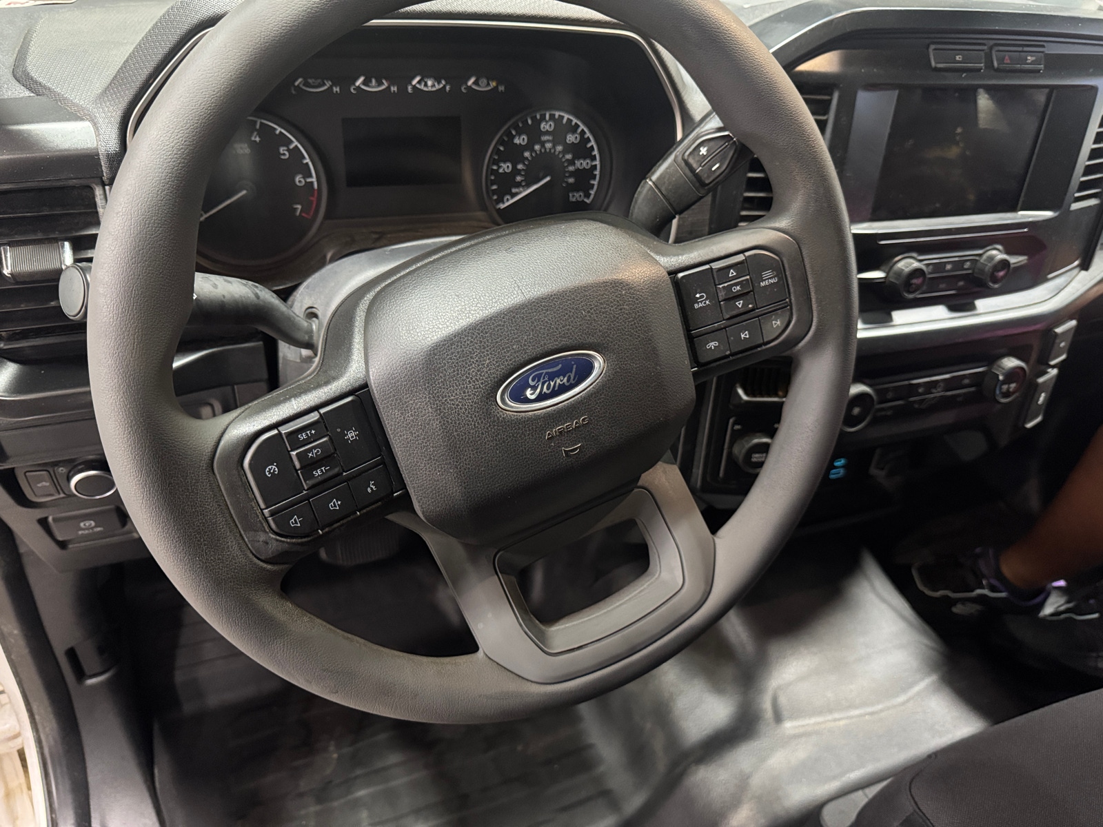 Thumbnail: 2022 Ford Econoline - 5