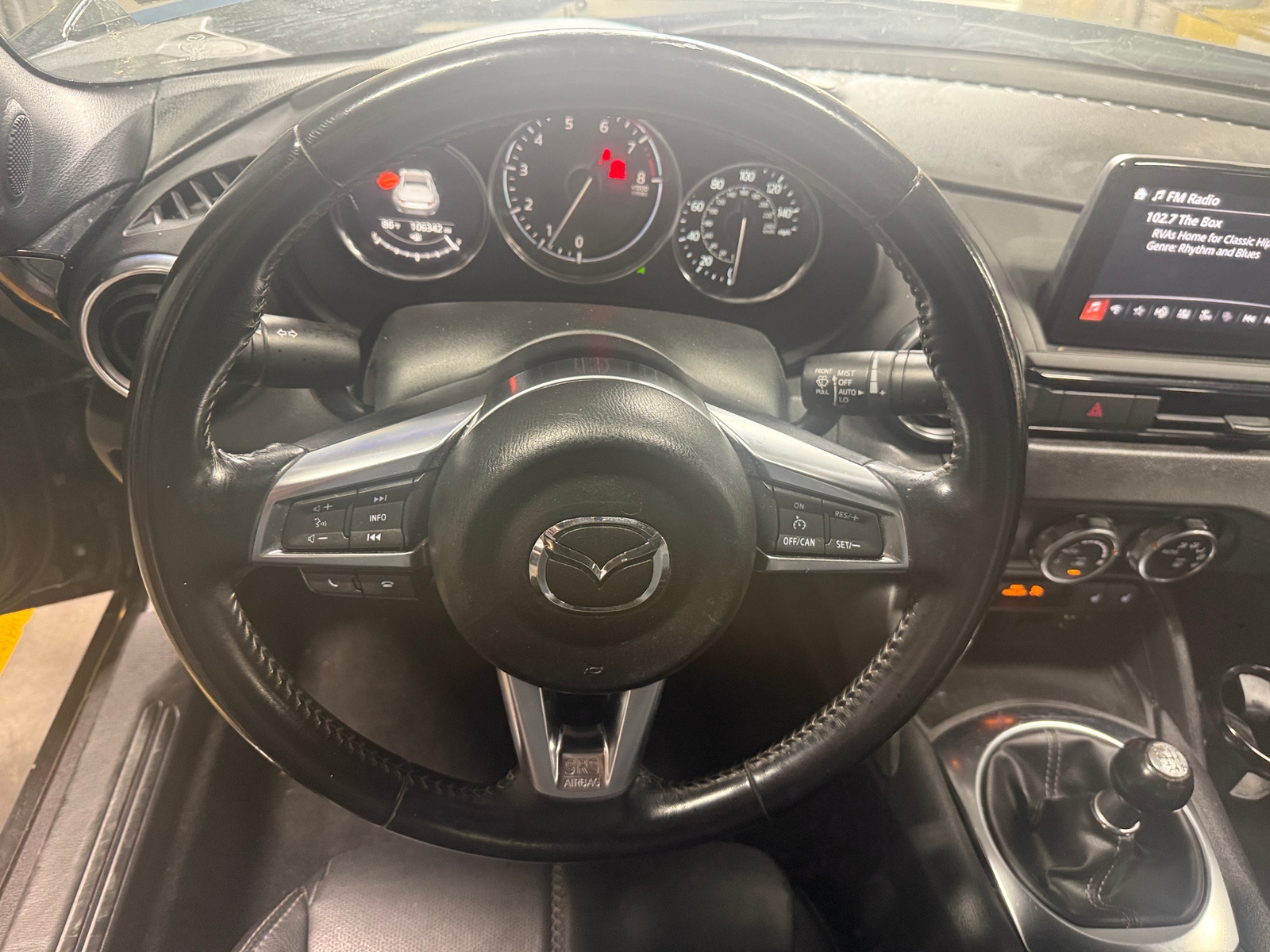 Thumbnail: 2020 Mazda MX-5 Miata - 4