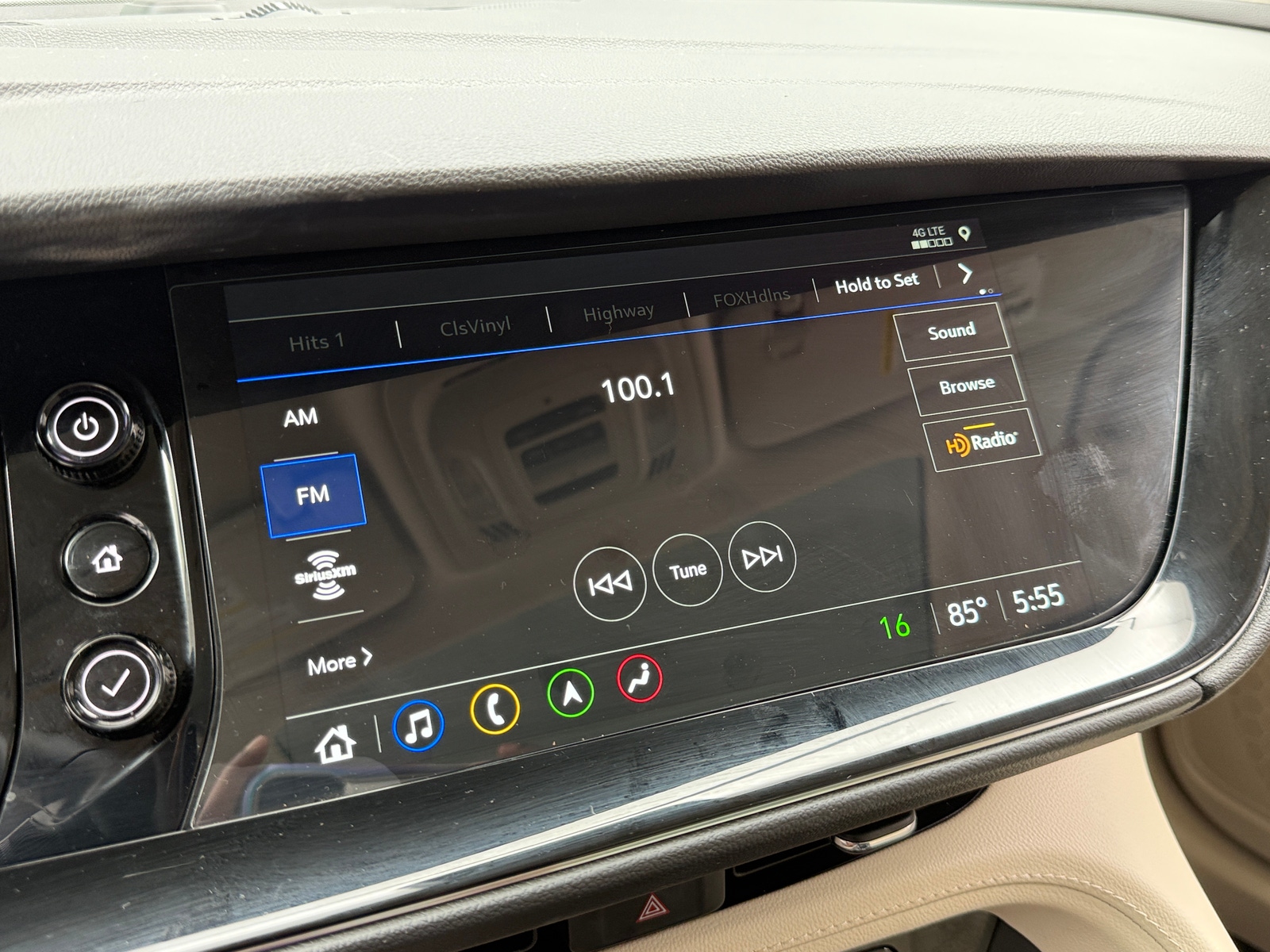 Thumbnail: 2023 Buick Envision - 3