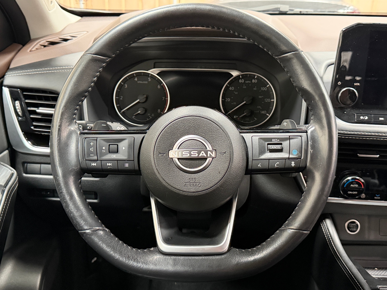 Thumbnail: 2023 Nissan Rogue - 3