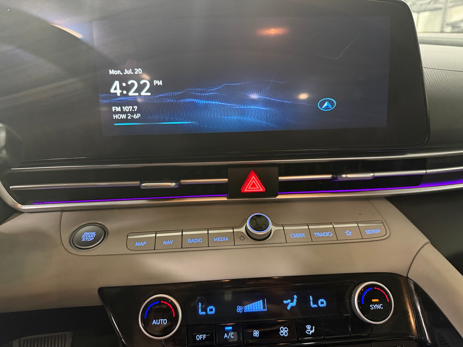 Thumbnail: 2024 Hyundai Elantra - 3
