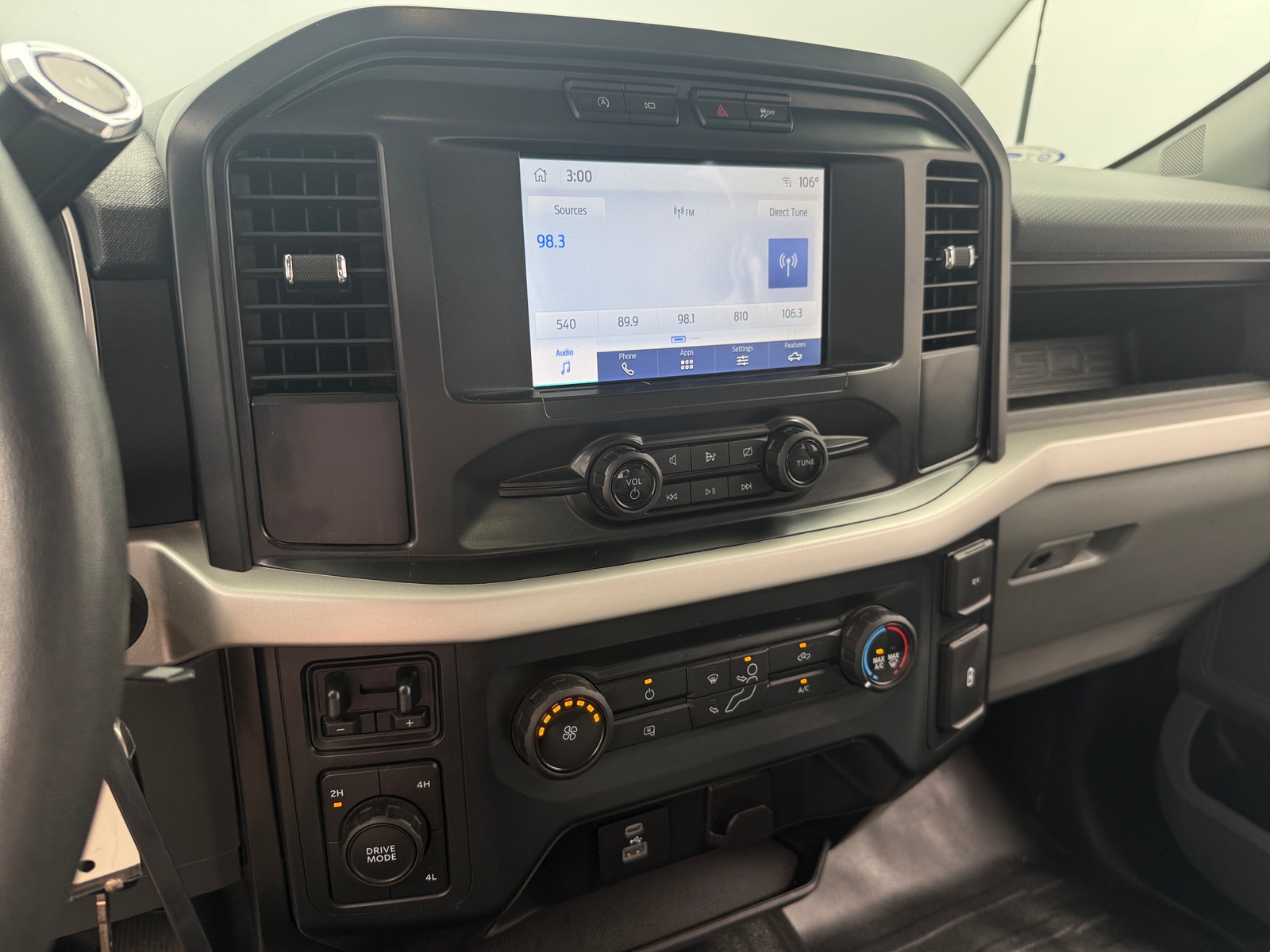 Thumbnail: 2022 Ford Econoline - 4