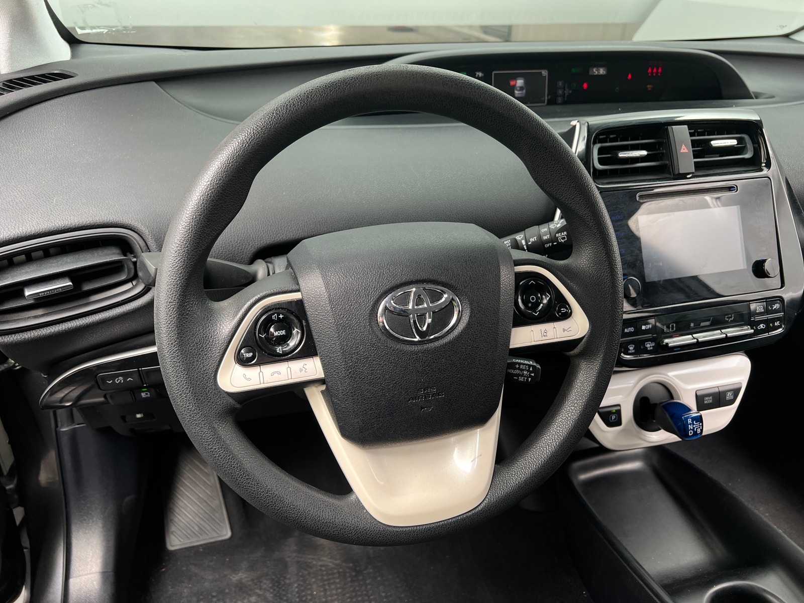Thumbnail: 2017 Toyota Prius - 5