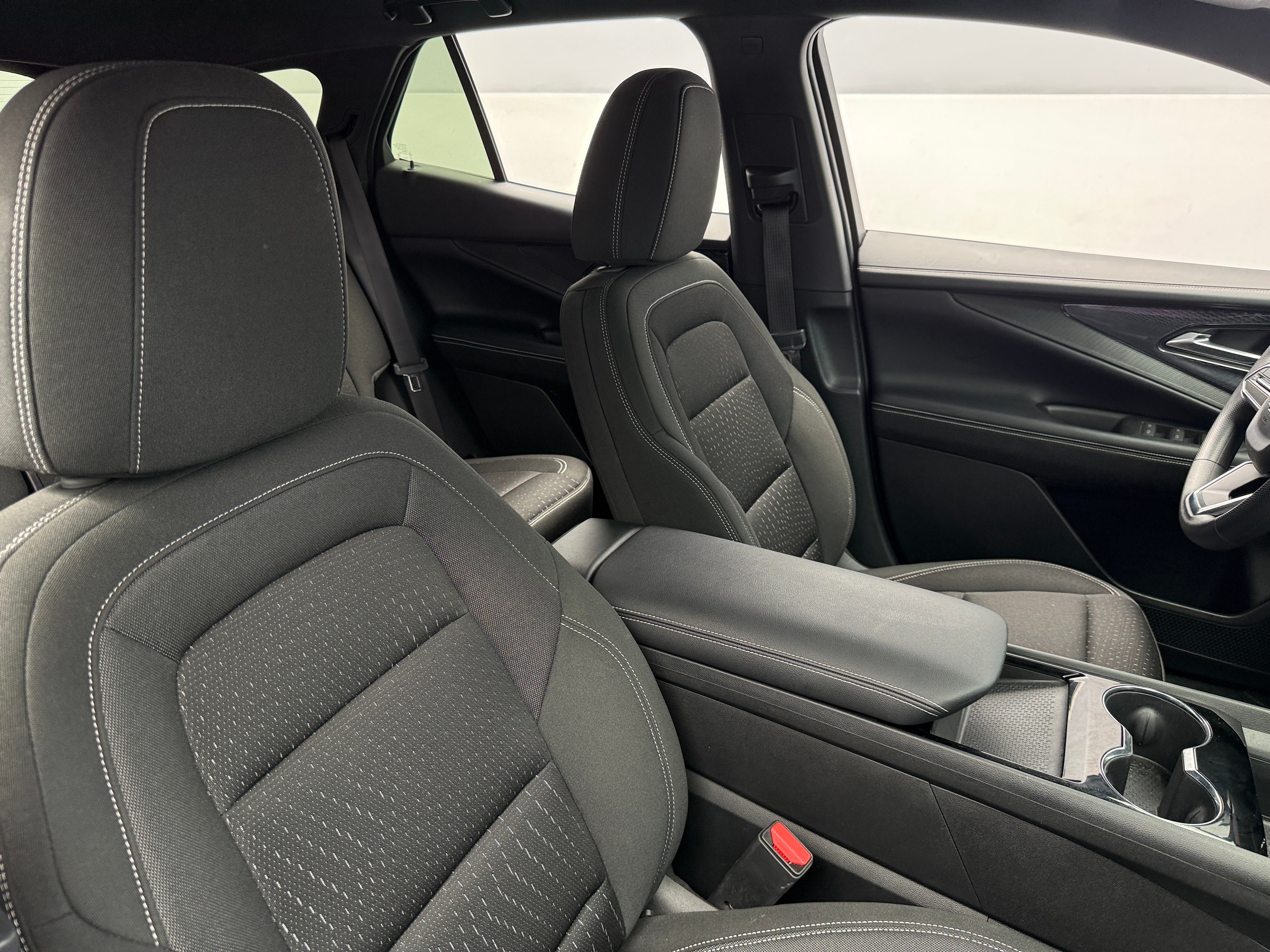 Used 2025 Chevrolet Blazer EV LT with VIN 3GNKDGRJ8SS130628 for sale in Pewaukee, WI