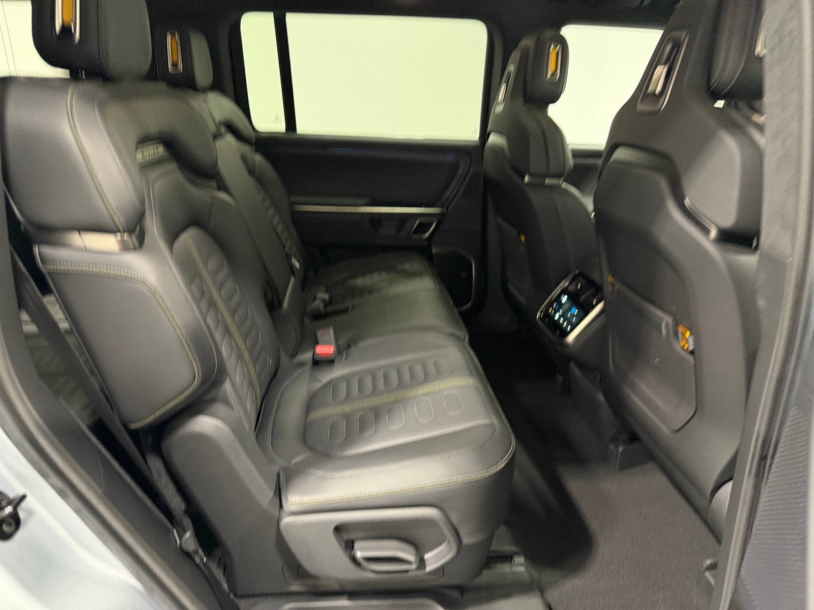 Thumbnail: 2024 Rivian R1S - 5