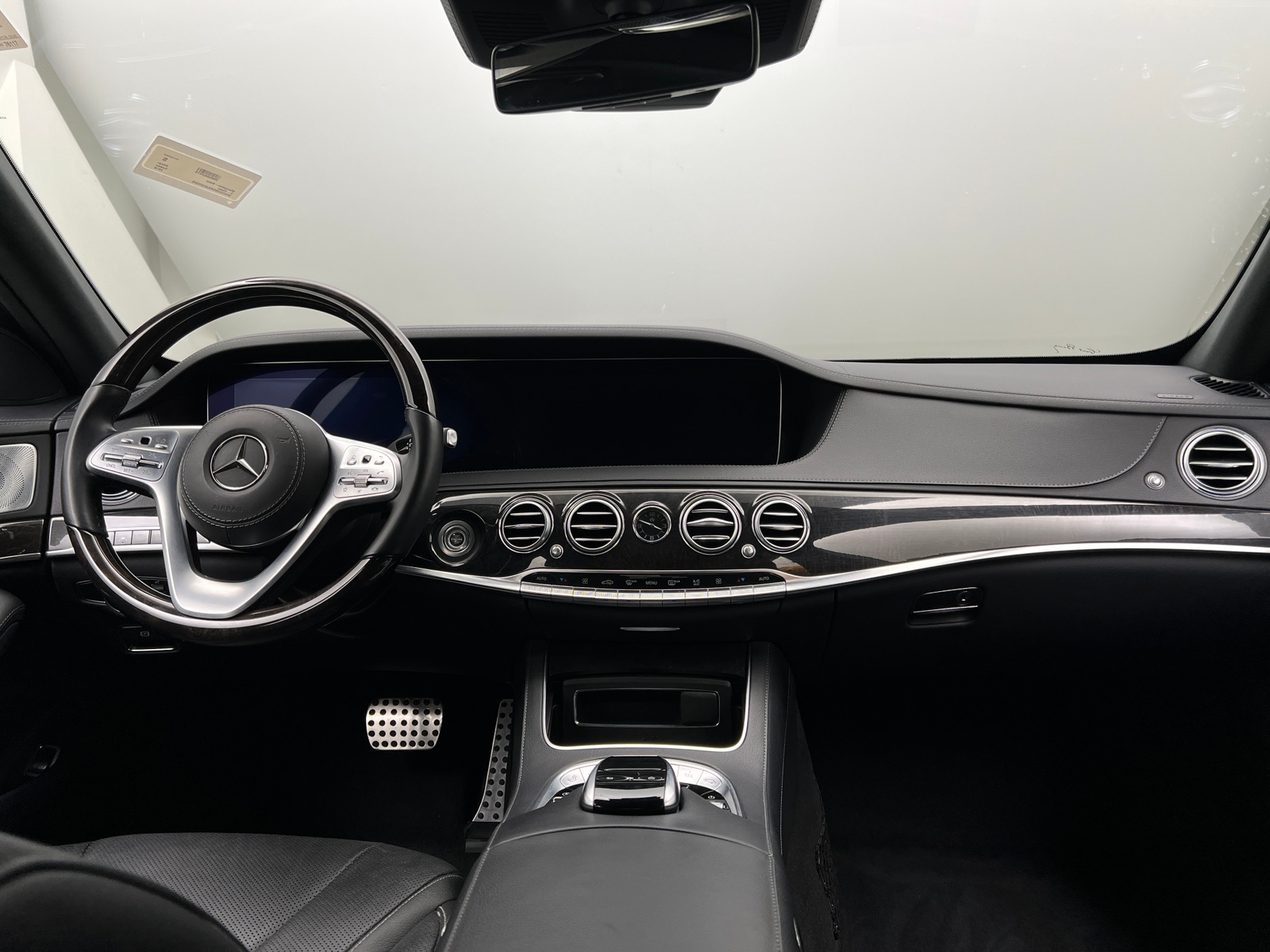 Thumbnail: 2018 Mercedes-Benz S-Class - 2