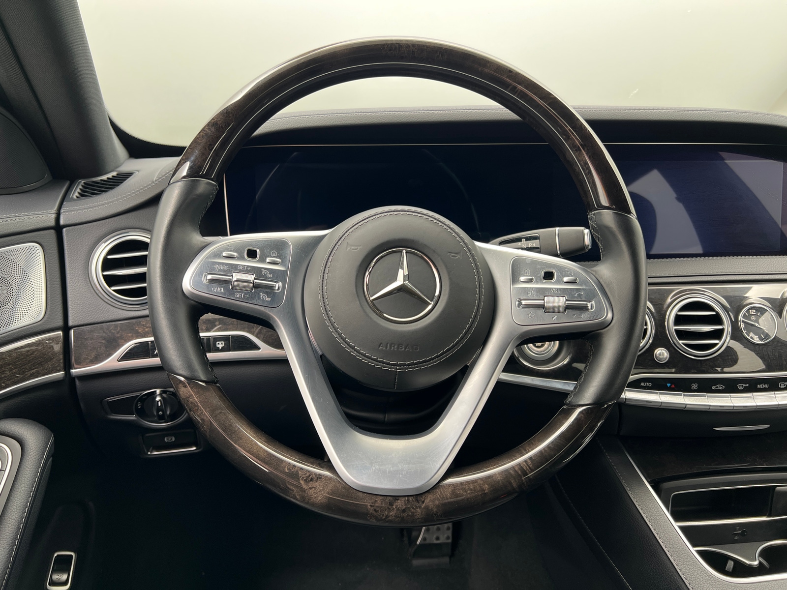 Thumbnail: 2018 Mercedes-Benz S-Class - 4