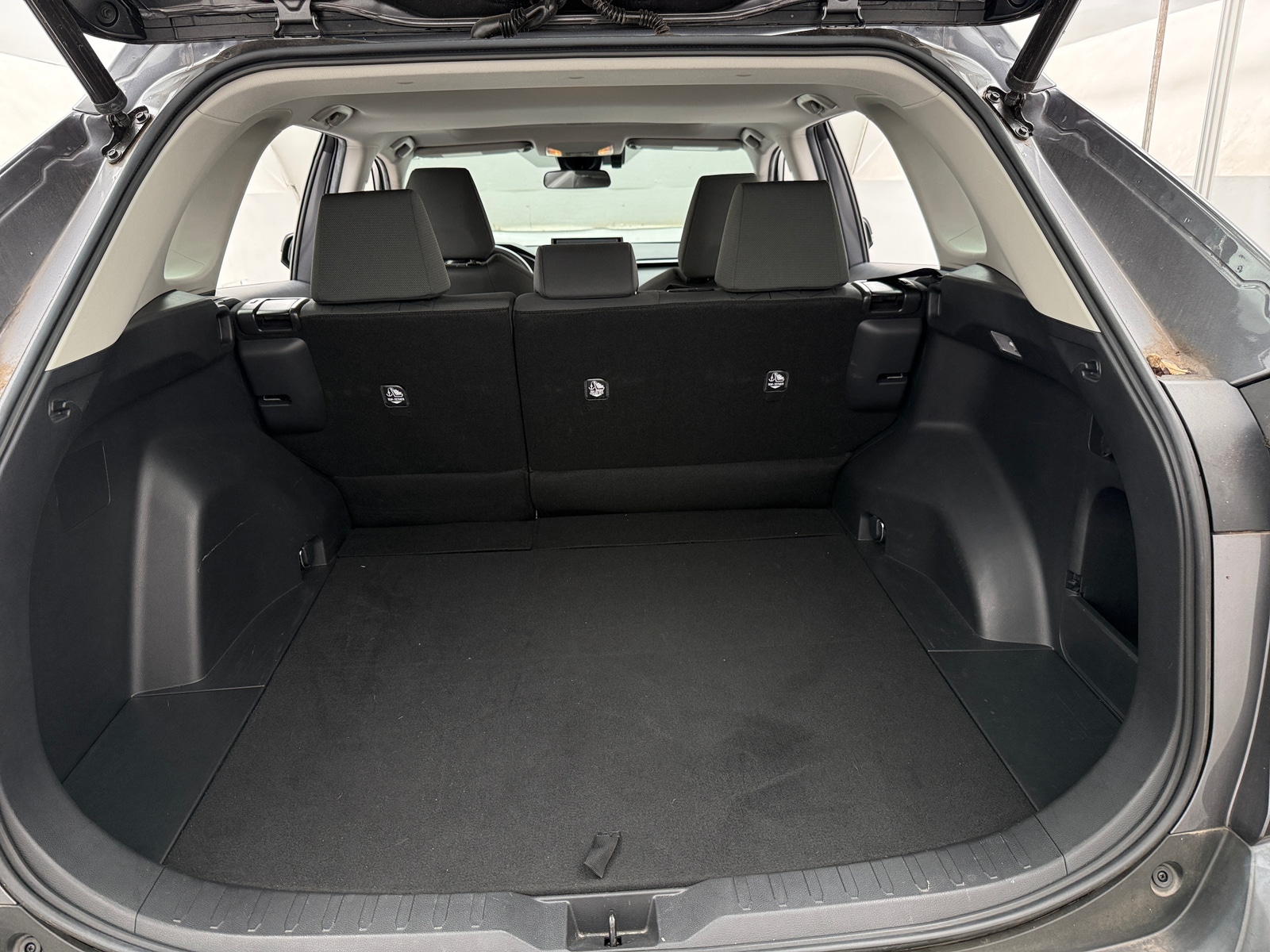 Thumbnail: 2021 Toyota RAV4 - 7