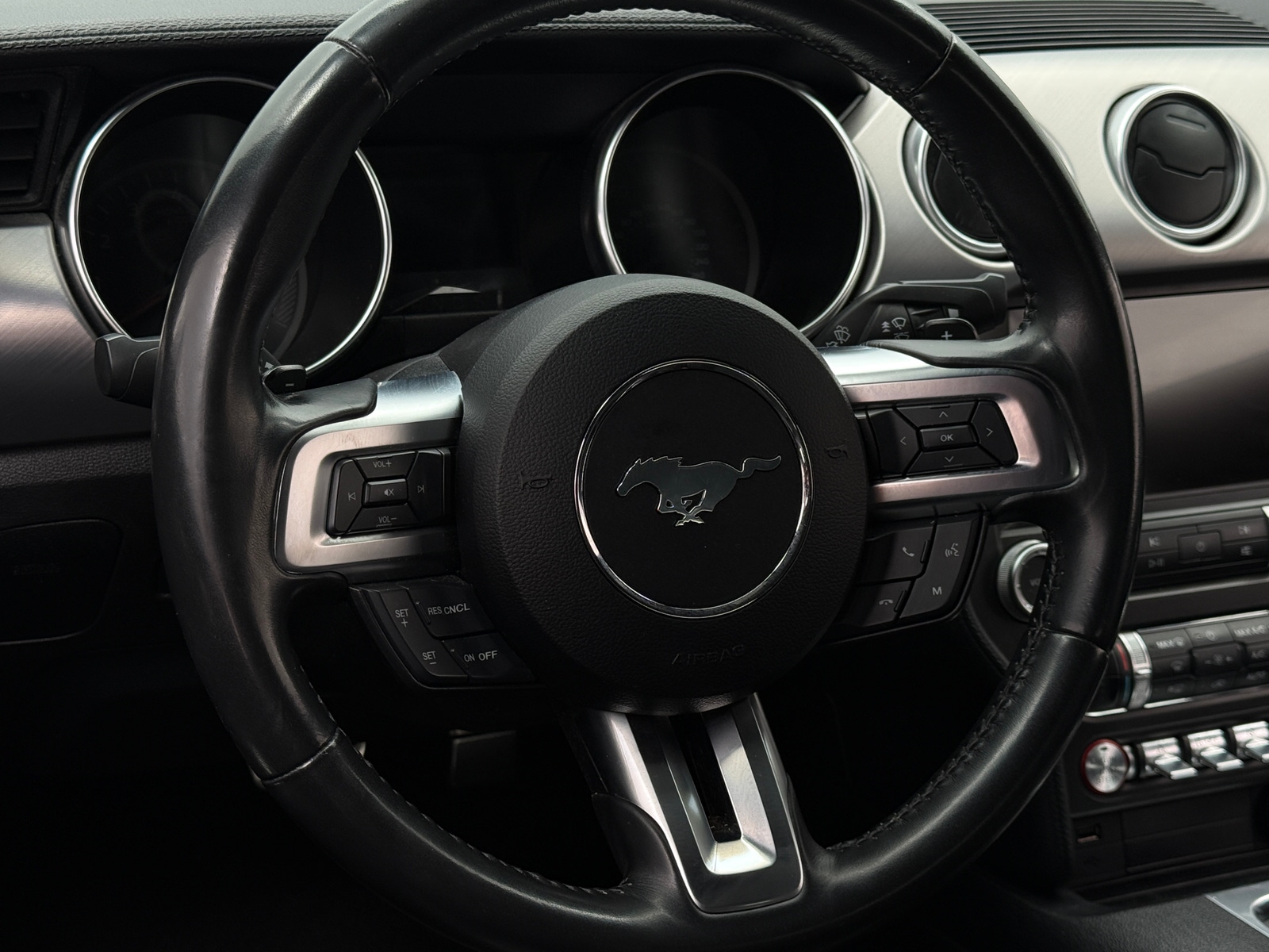 Thumbnail: 2019 Ford Mustang - 3