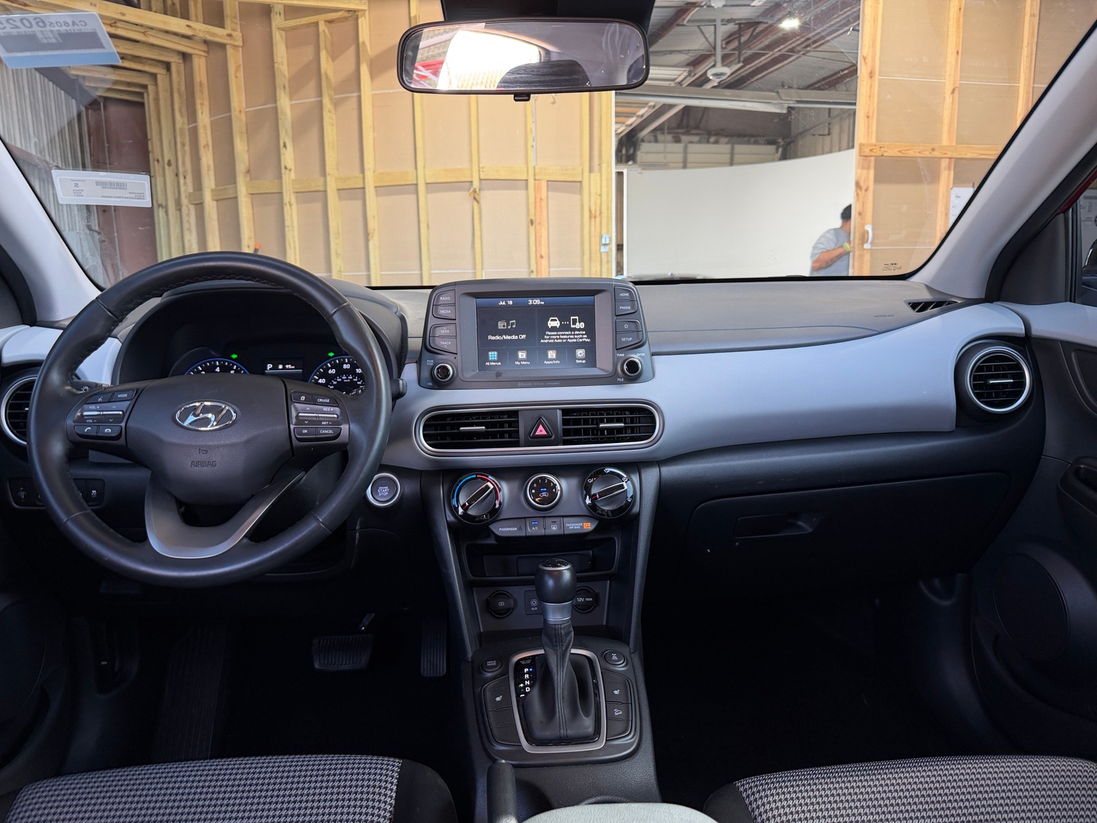 Thumbnail: 2021 Hyundai Kona - 3