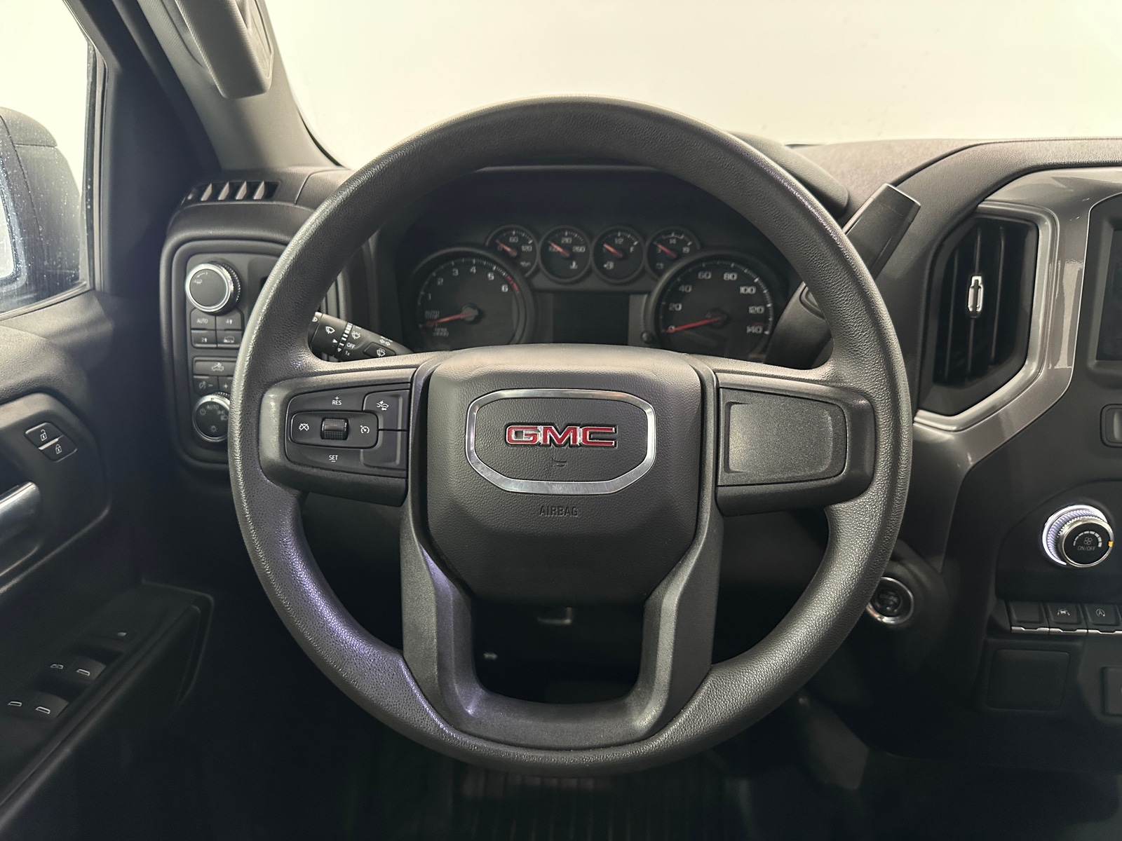 Thumbnail: 2023 GMC Sierra 1500 - 4