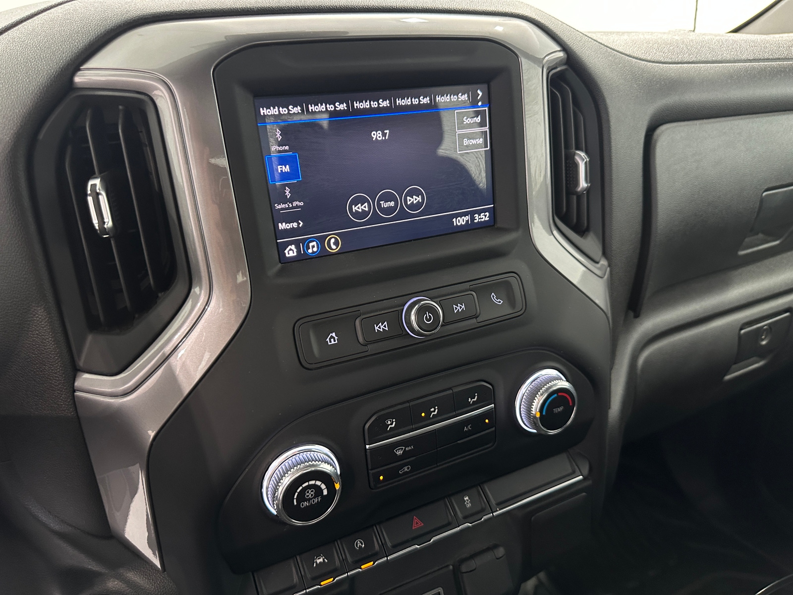 Thumbnail: 2023 GMC Sierra 1500 - 3