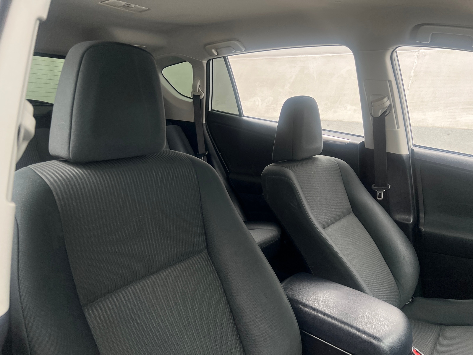 Thumbnail: 2017 Toyota RAV4 - 2