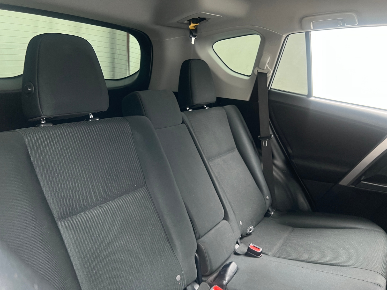 Thumbnail: 2017 Toyota RAV4 - 6