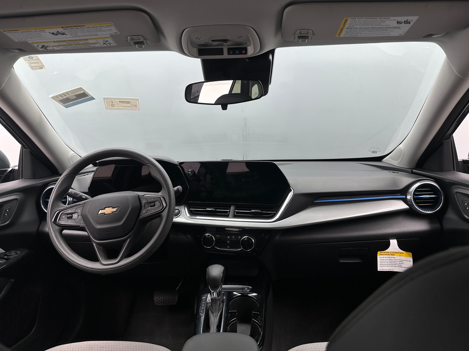 Thumbnail: 2025 Chevrolet Trax - 2