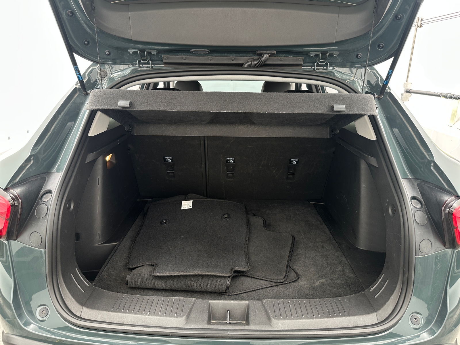 Thumbnail: 2025 Chevrolet Trax - 6