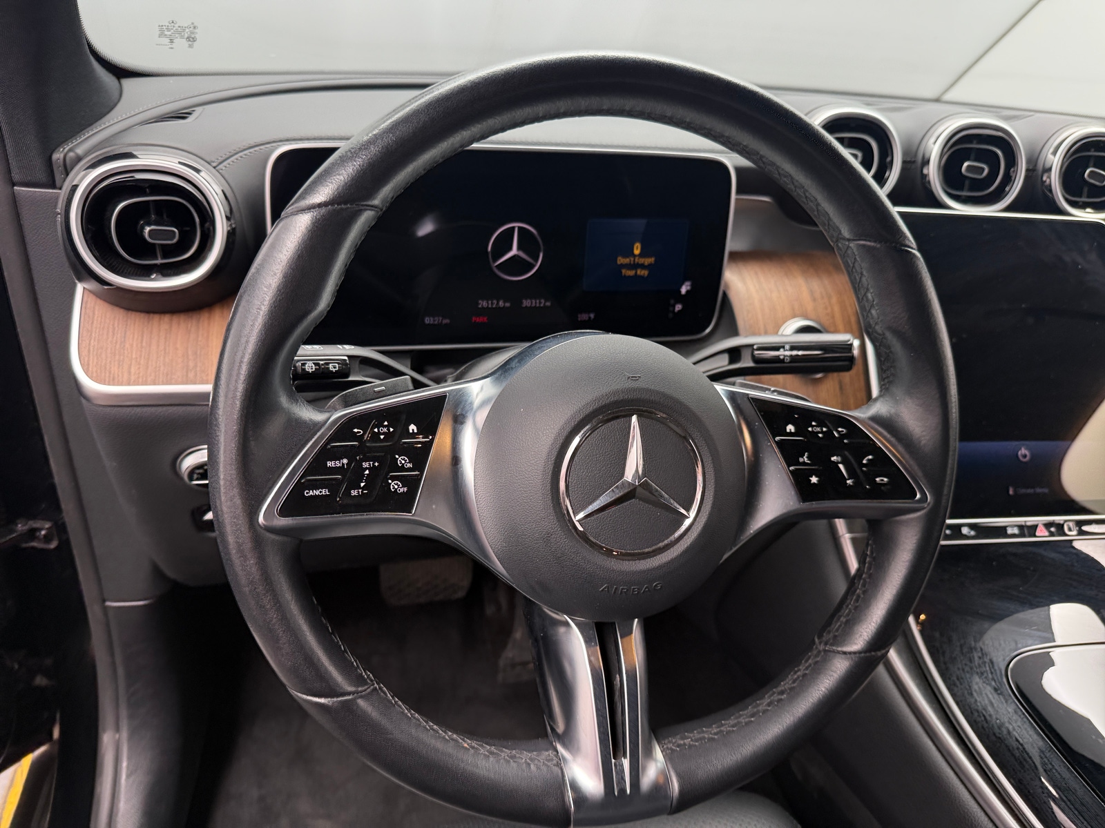 Thumbnail: 2025 Mercedes-Benz GLC - 4