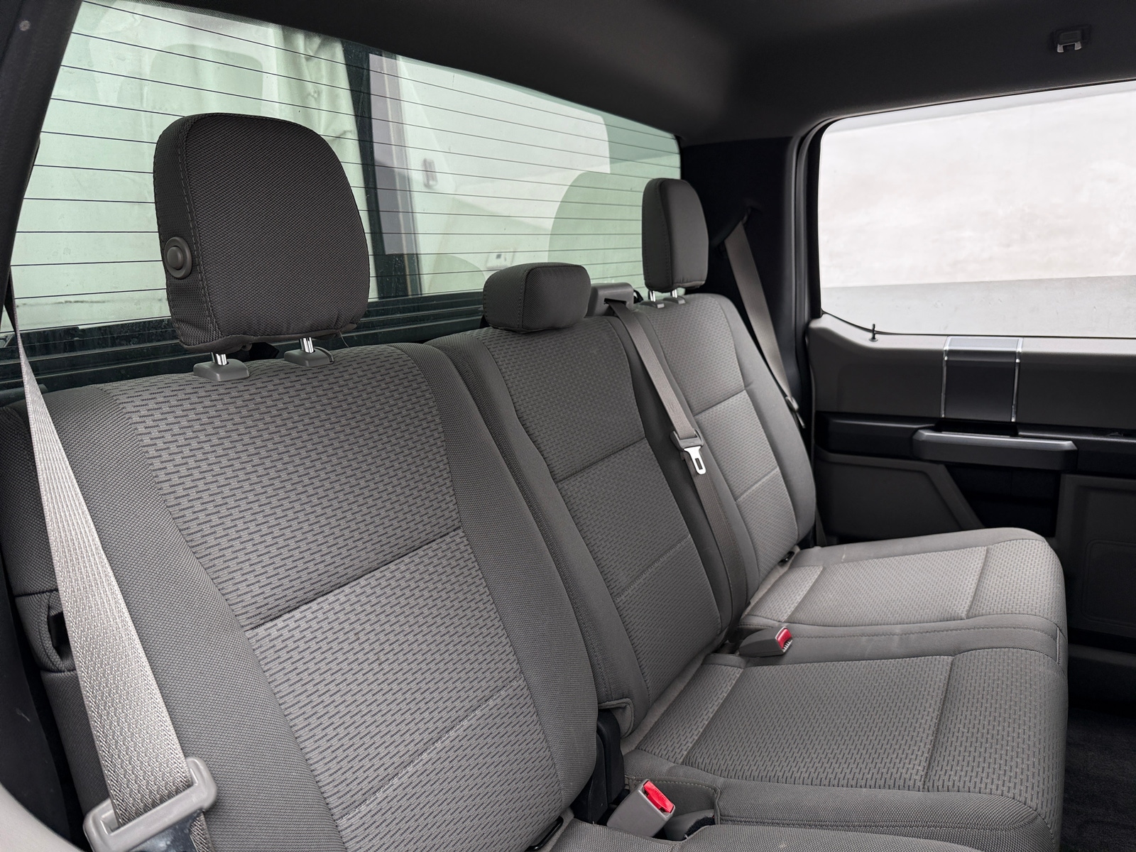 Thumbnail: 2016 Ford Econoline - 6