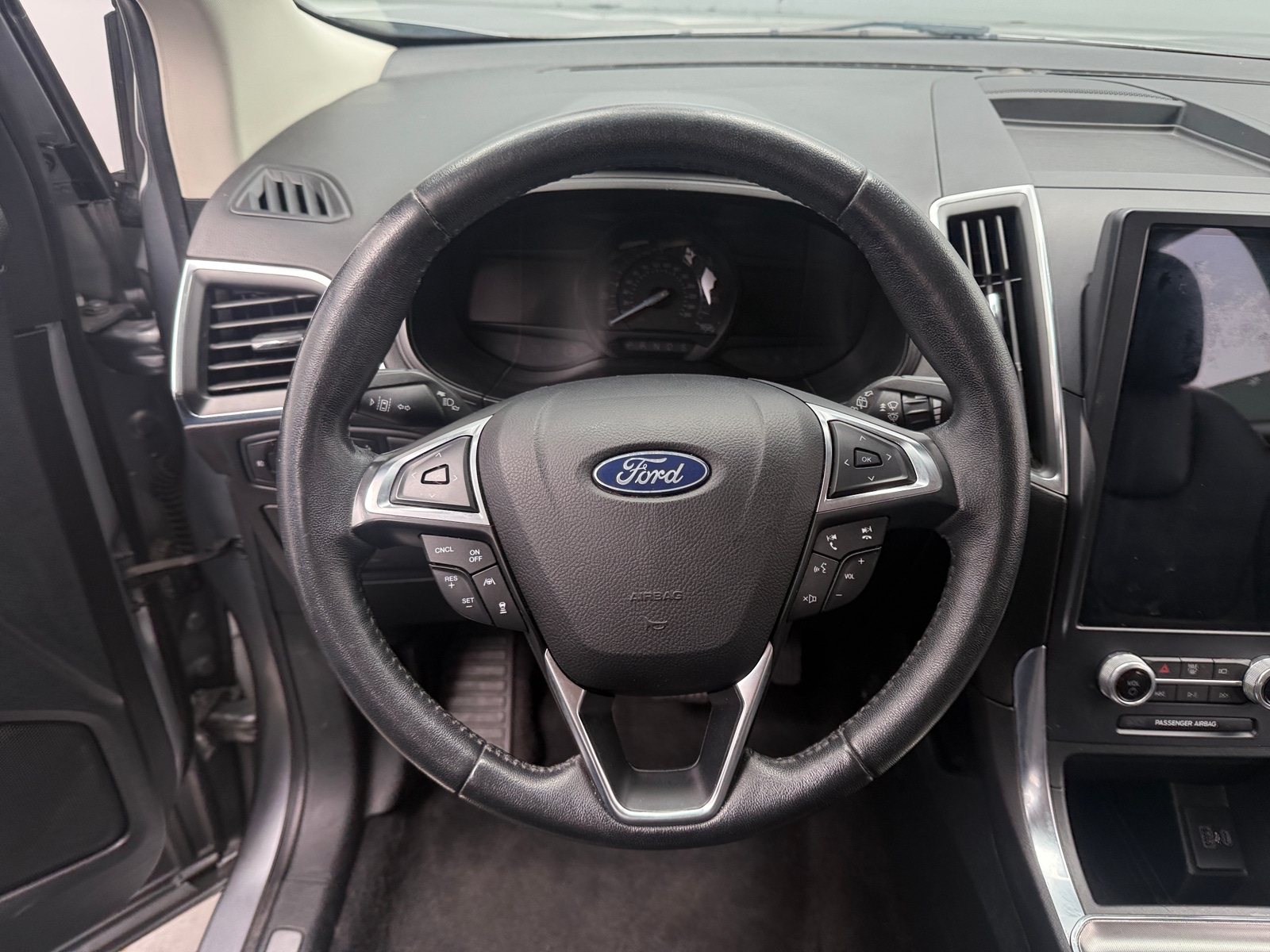 Thumbnail: 2022 Ford Edge - 4
