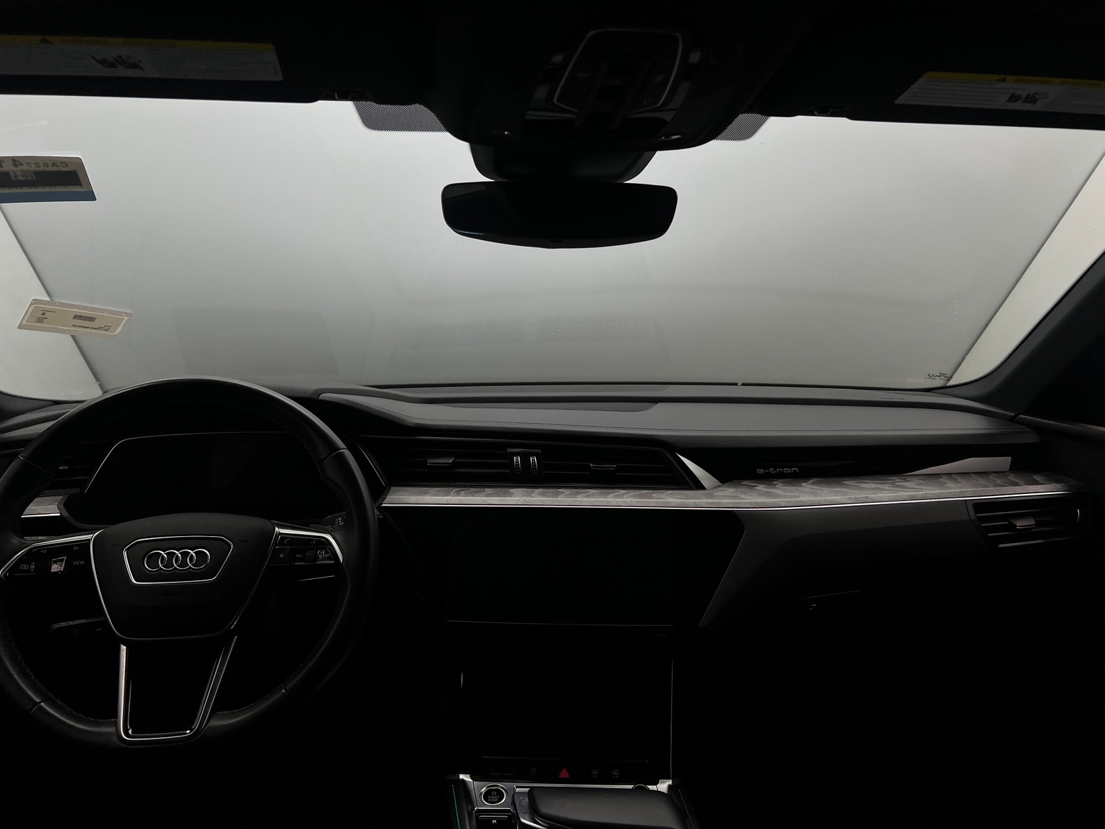 Thumbnail: 2022 Audi e-tron - 2