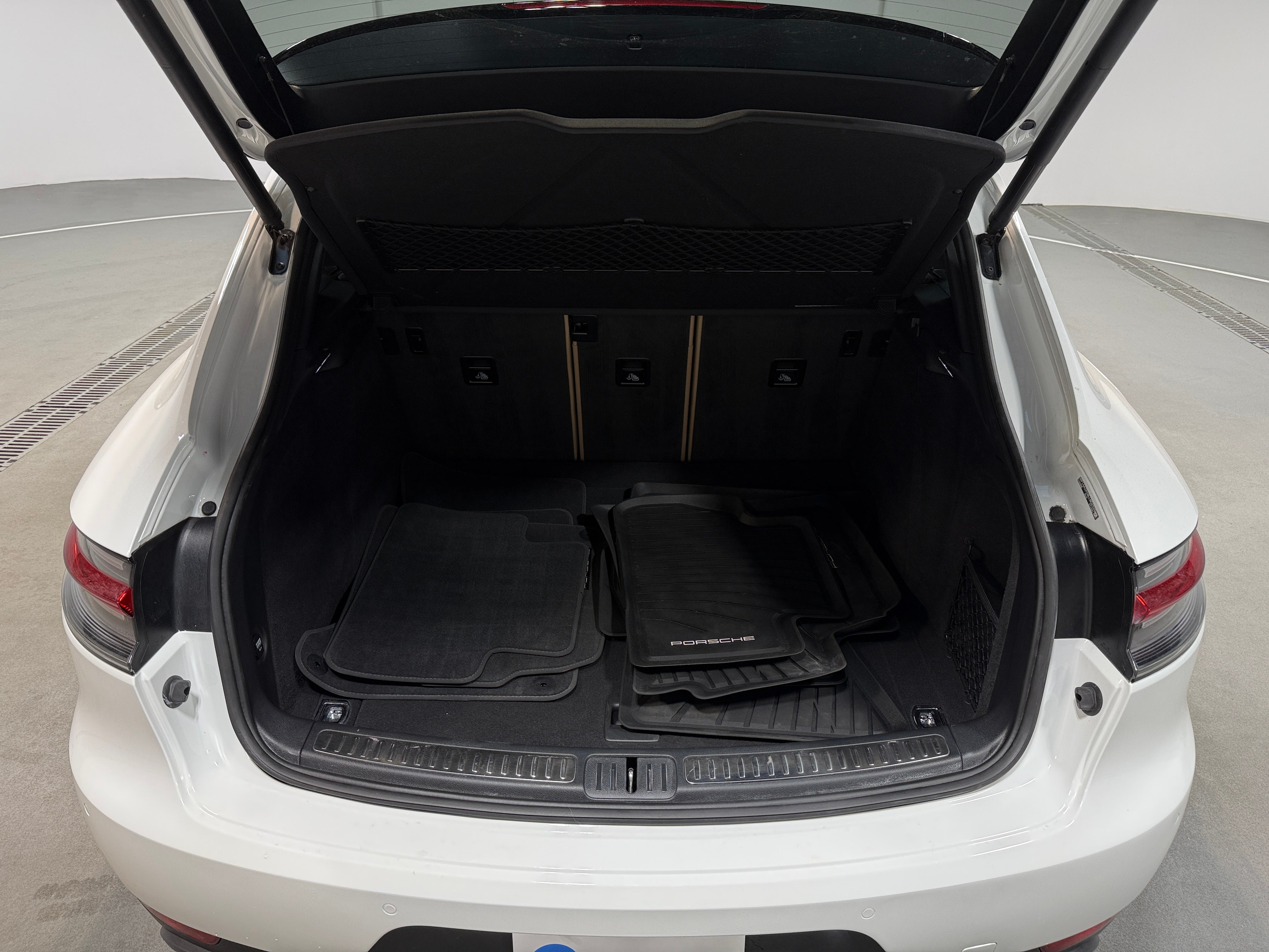 2020 Porsche Macan