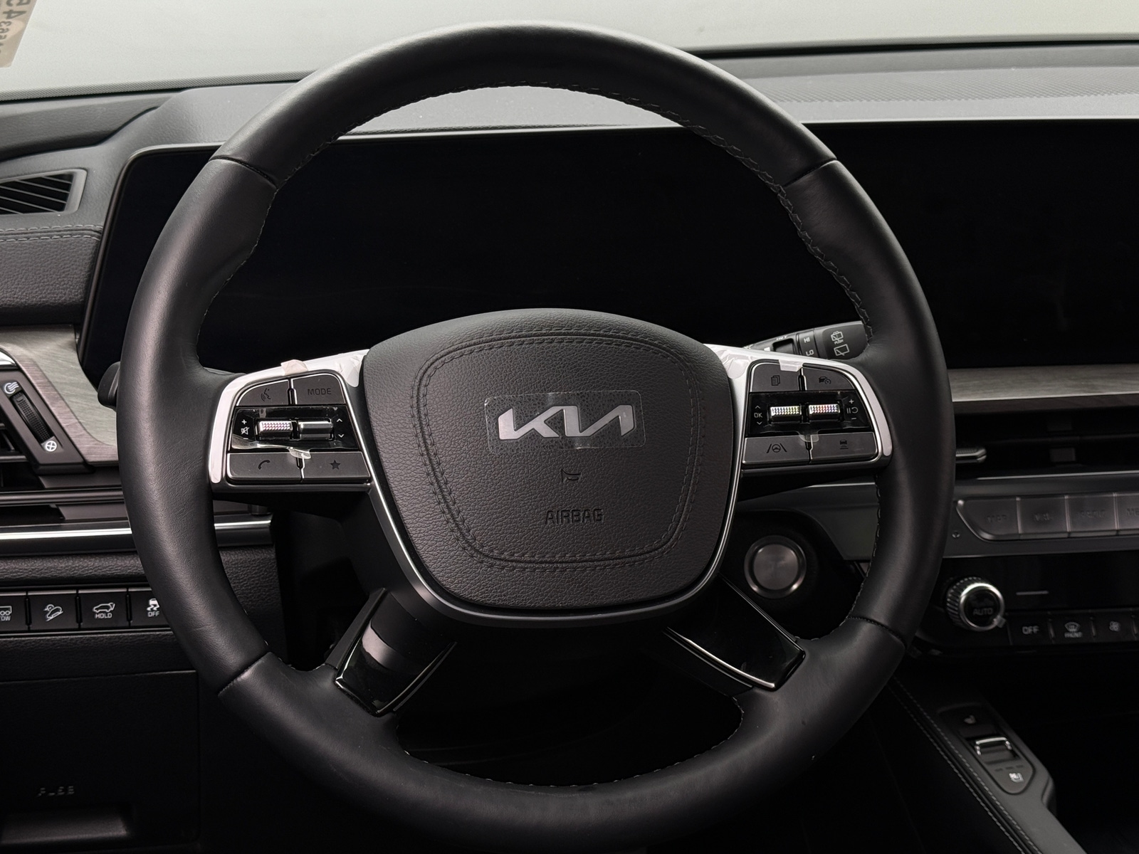 Thumbnail: 2025 Kia Telluride - 4