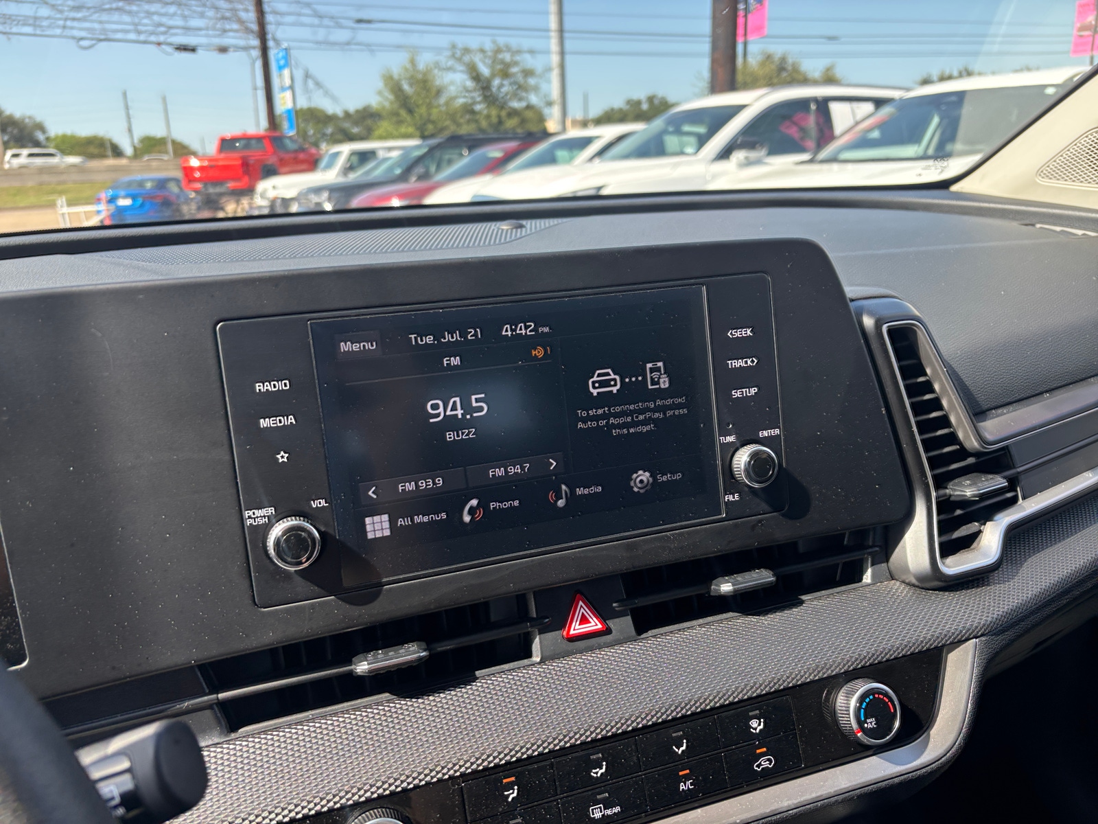 Thumbnail: 2025 Kia Sportage - 4