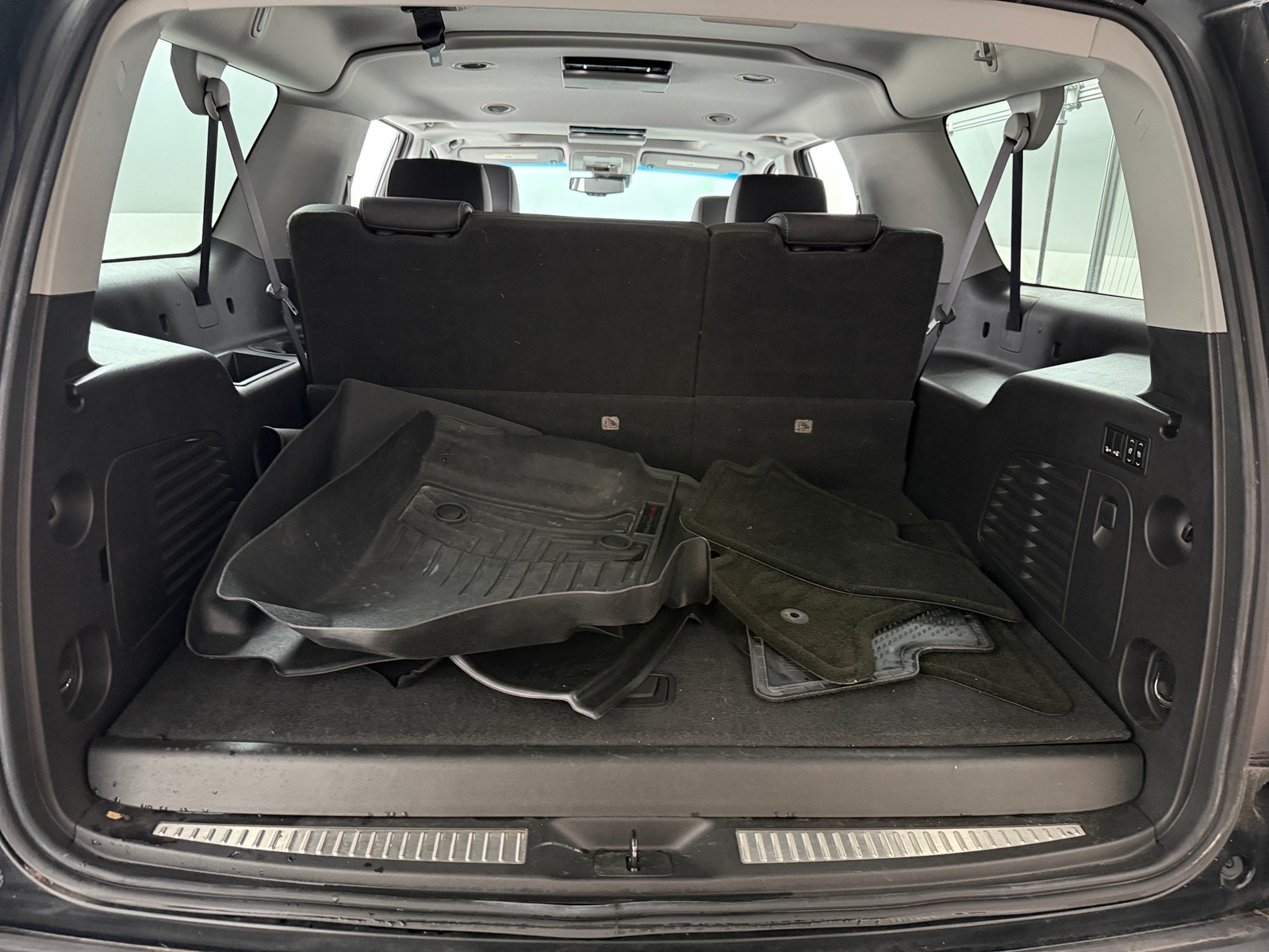 Thumbnail: 2016 Chevrolet Suburban - 6