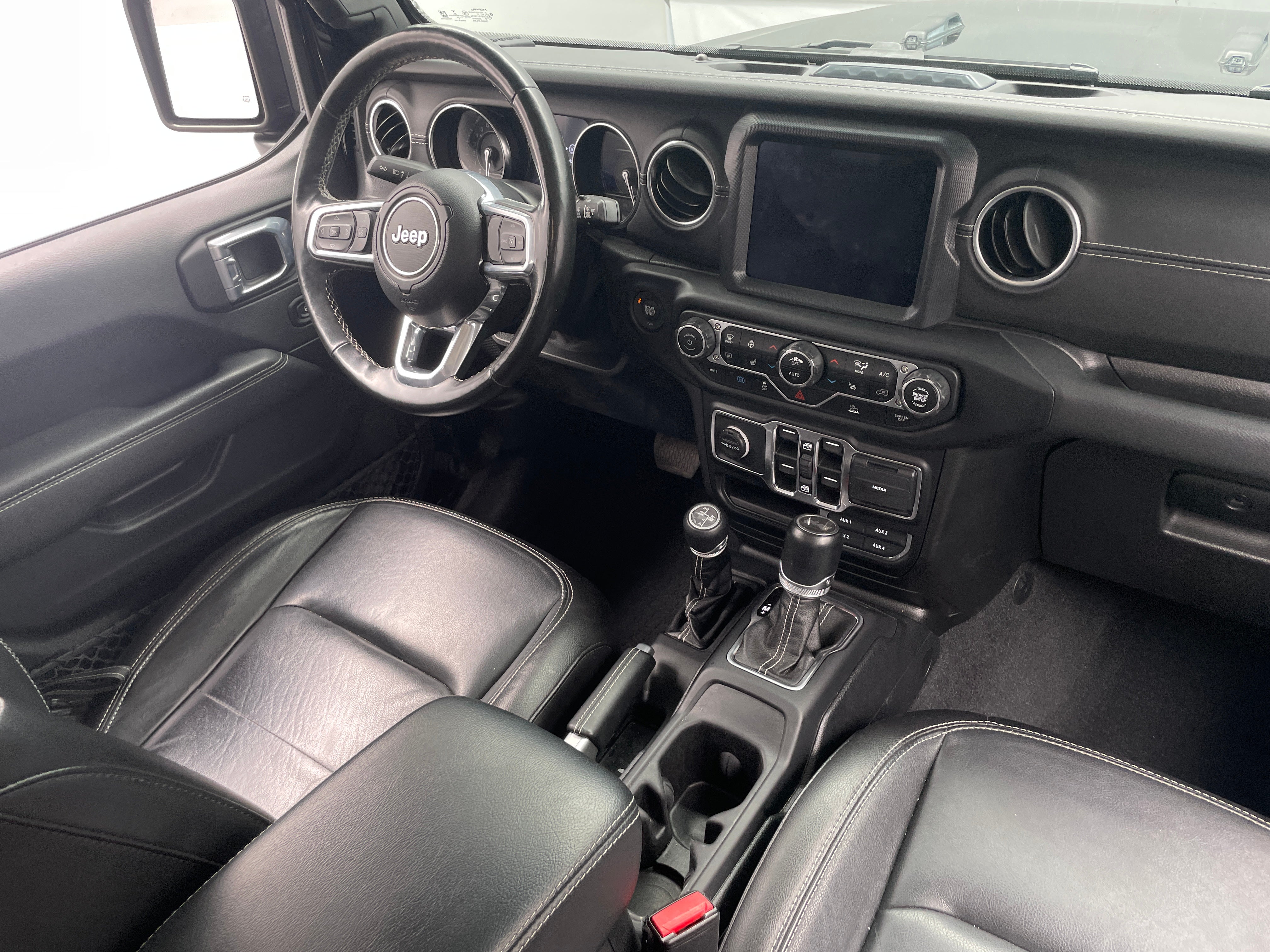 2021 Jeep Wrangler Unlimited Sahara 4XE - Photo 11