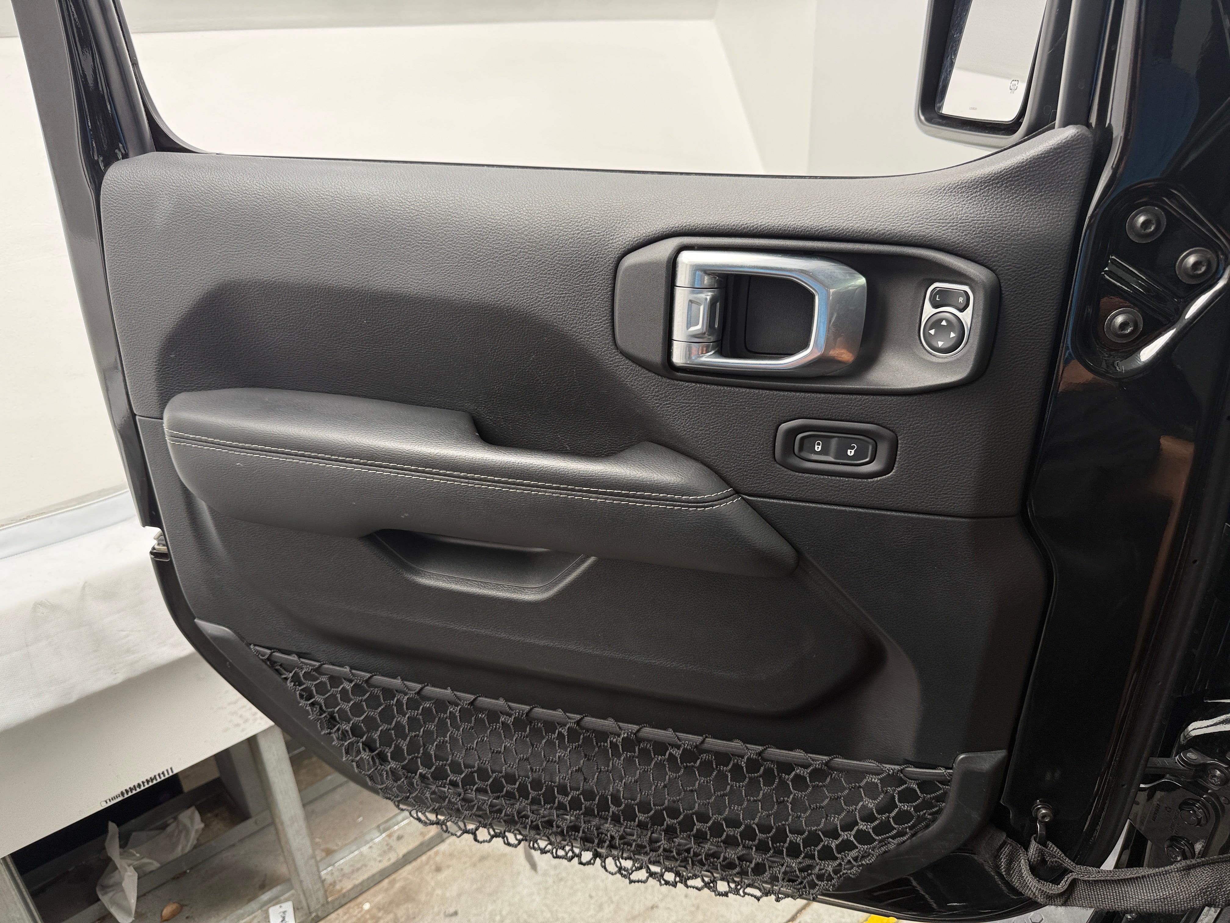 2021 Jeep Wrangler Unlimited Sahara 4XE - Photo 4