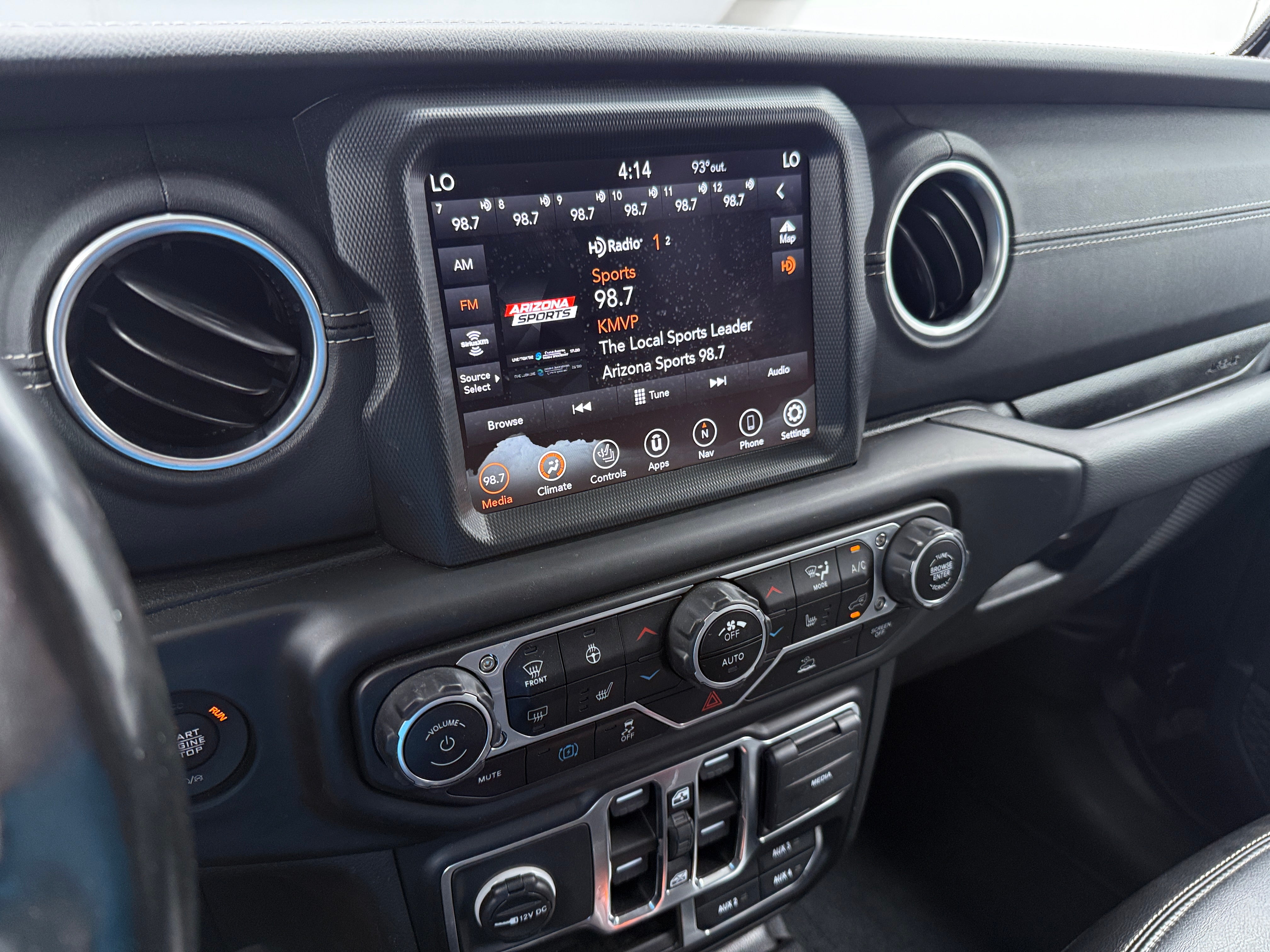 2021 Jeep Wrangler Unlimited Sahara 4XE - Photo 9