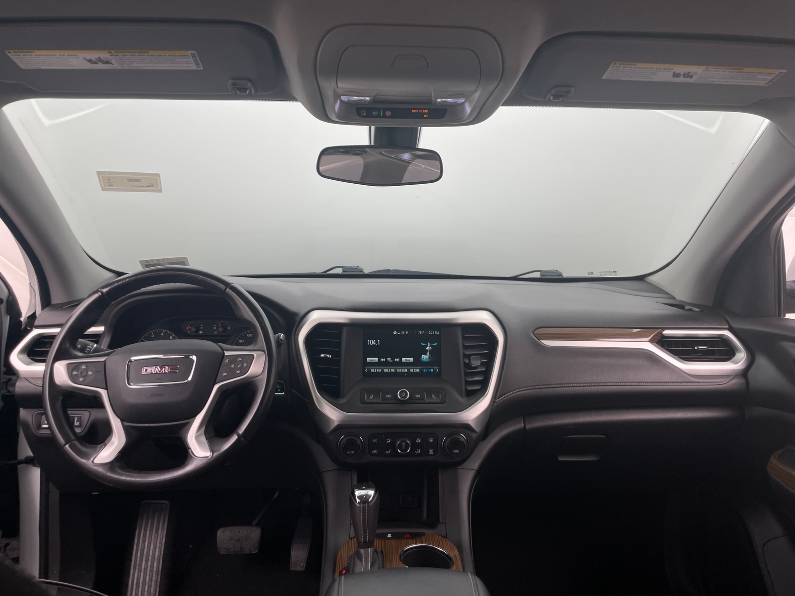 Thumbnail: 2019 GMC Acadia - 3